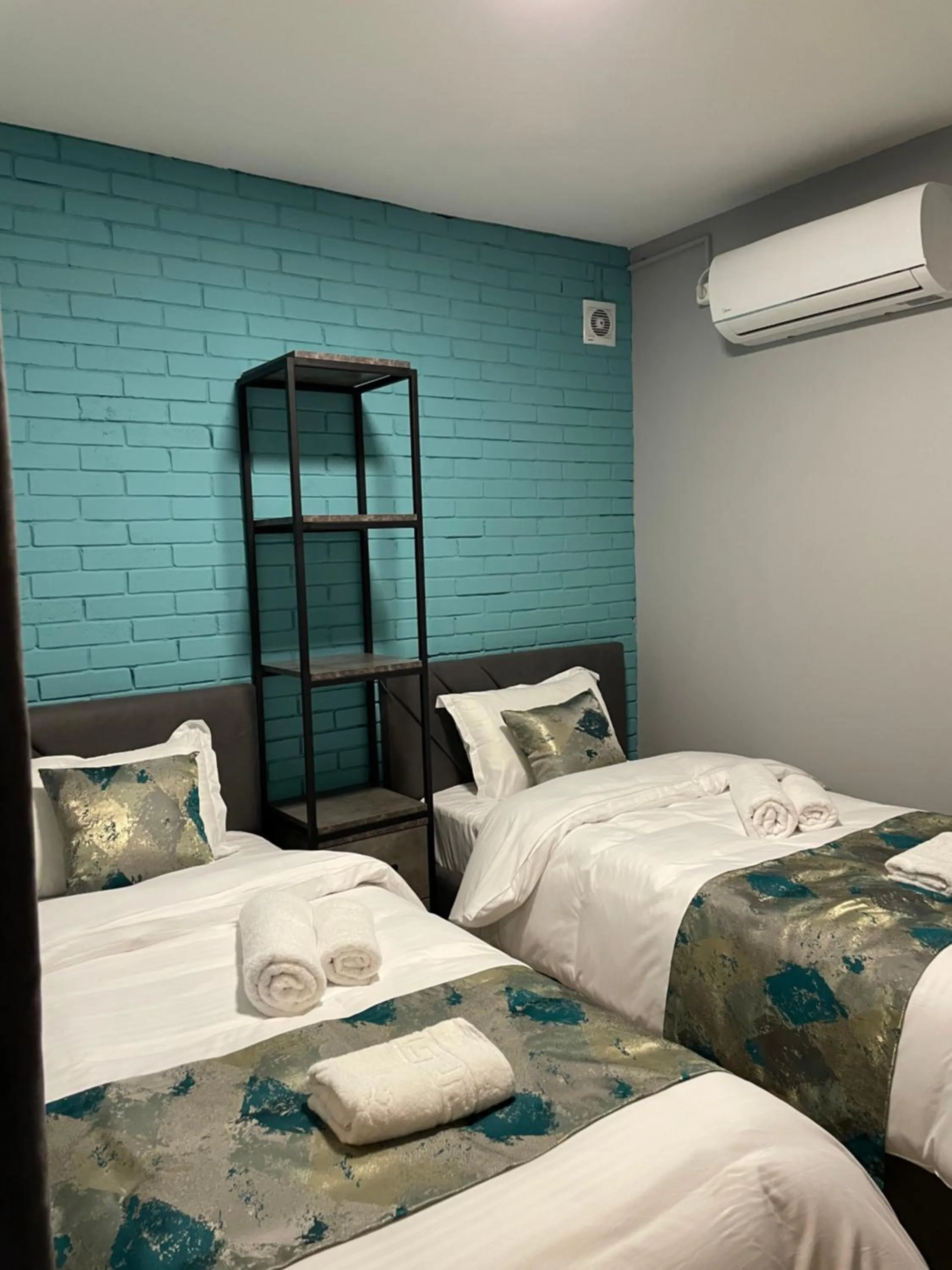 Photo of the whole room, Bed in tbilicity hotel