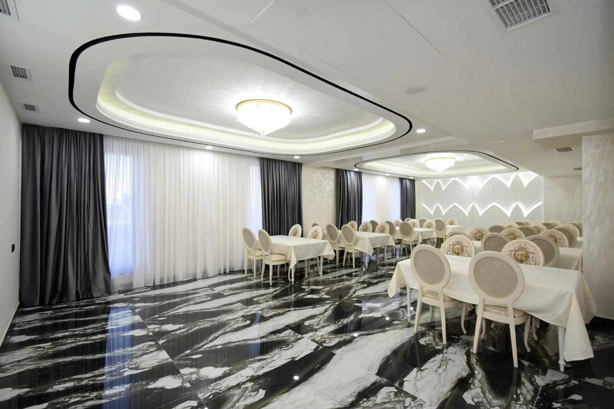 Restaurant/places to eat in Macao Hotel