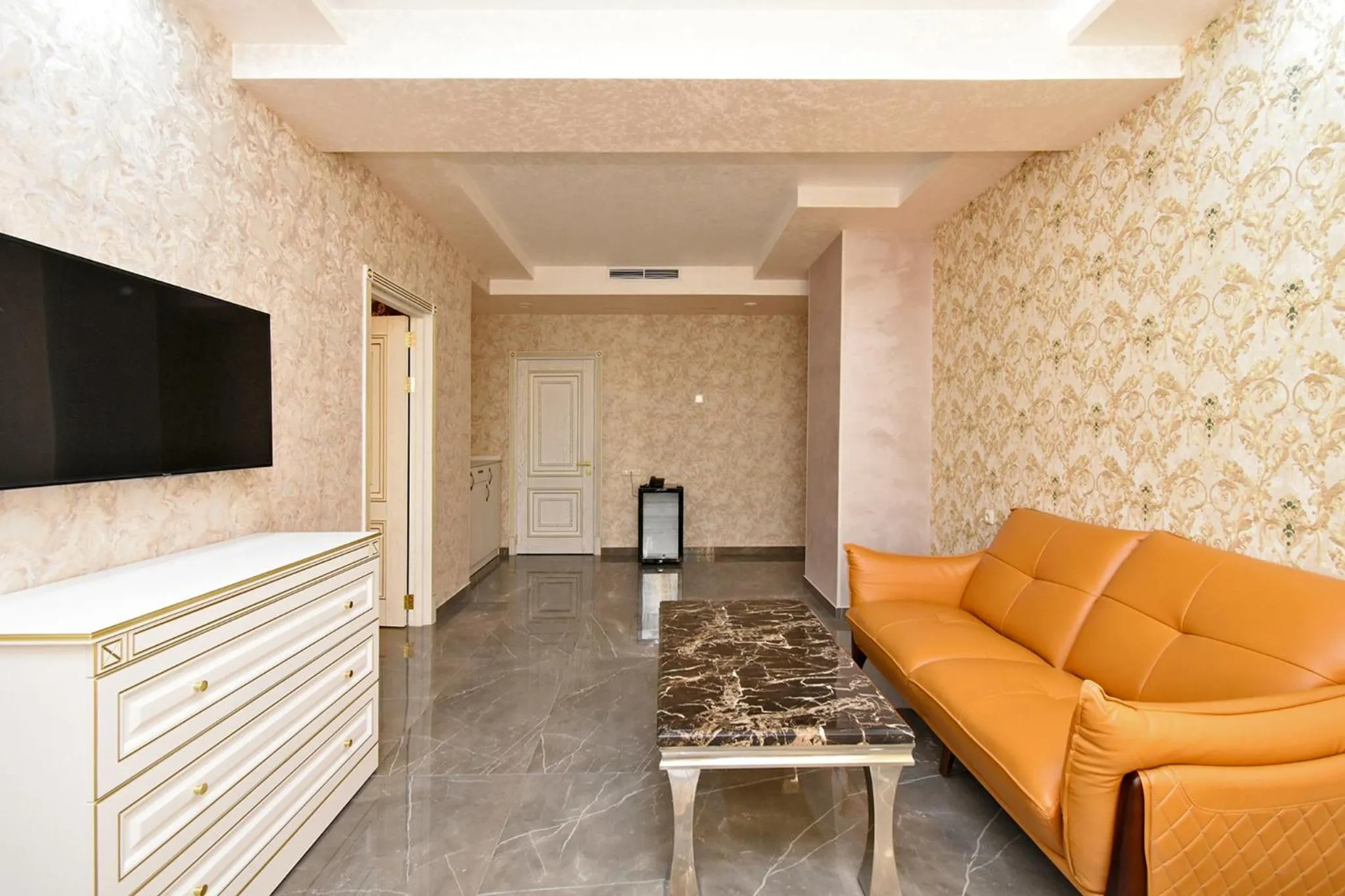 TV and multimedia in Macao Hotel