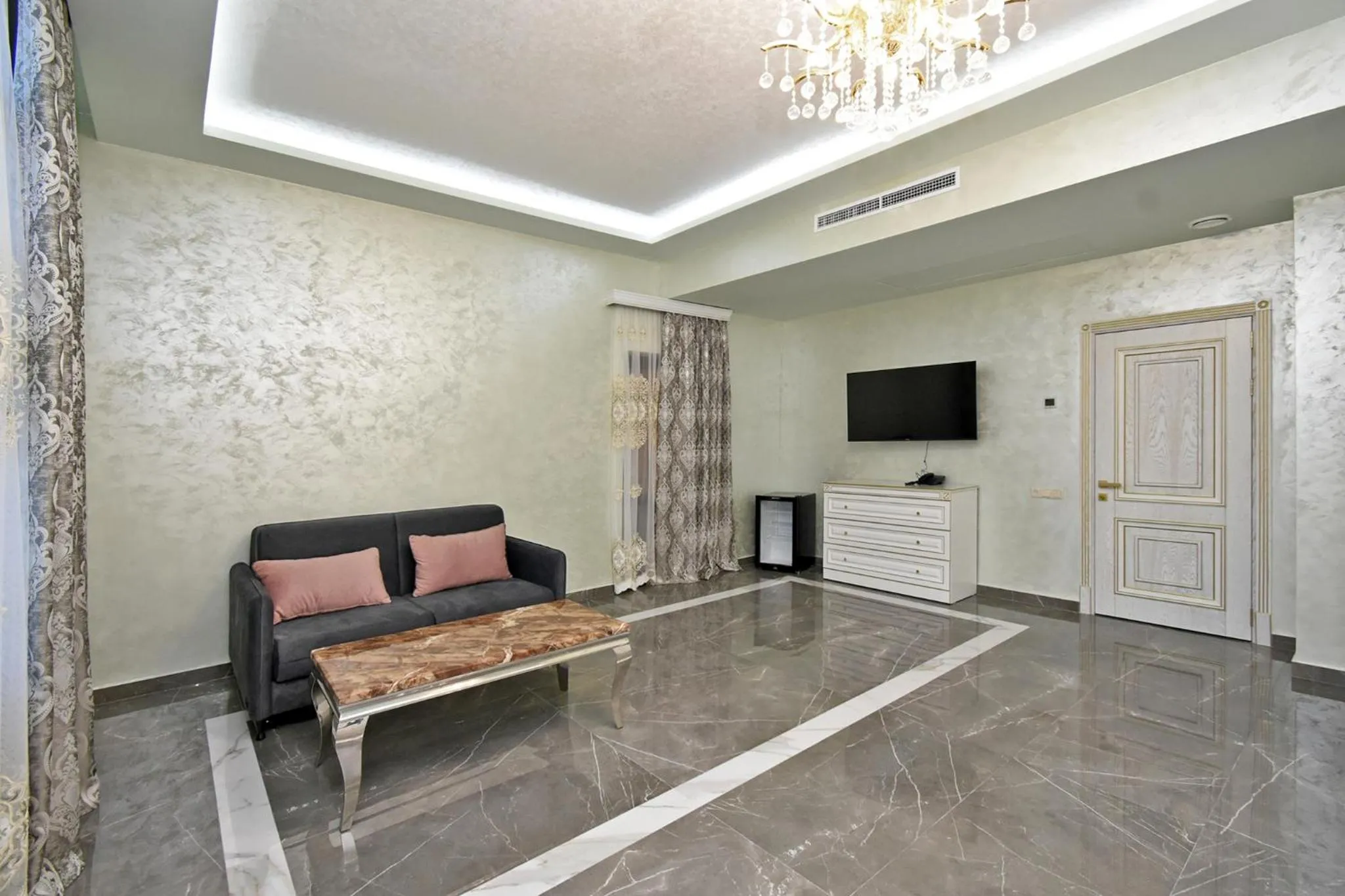 TV and multimedia in Macao Hotel