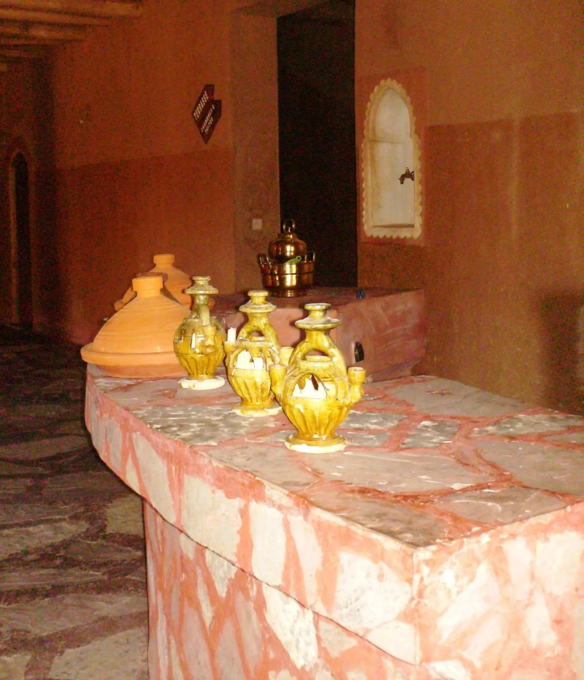 Kitchen or kitchenette in Casbah d'hôte La Jeanne Tourisme Ecologique