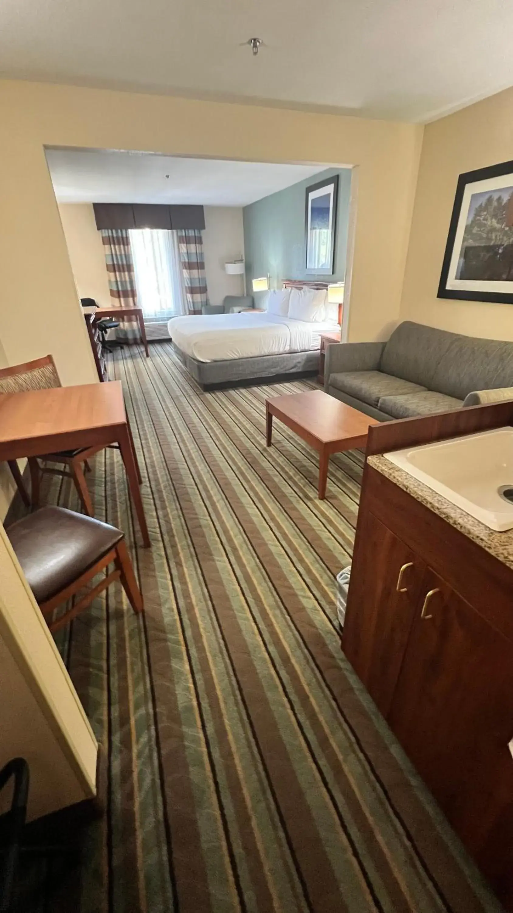 King Suite in White Pine Lodge King Suite in White Pine Lodge