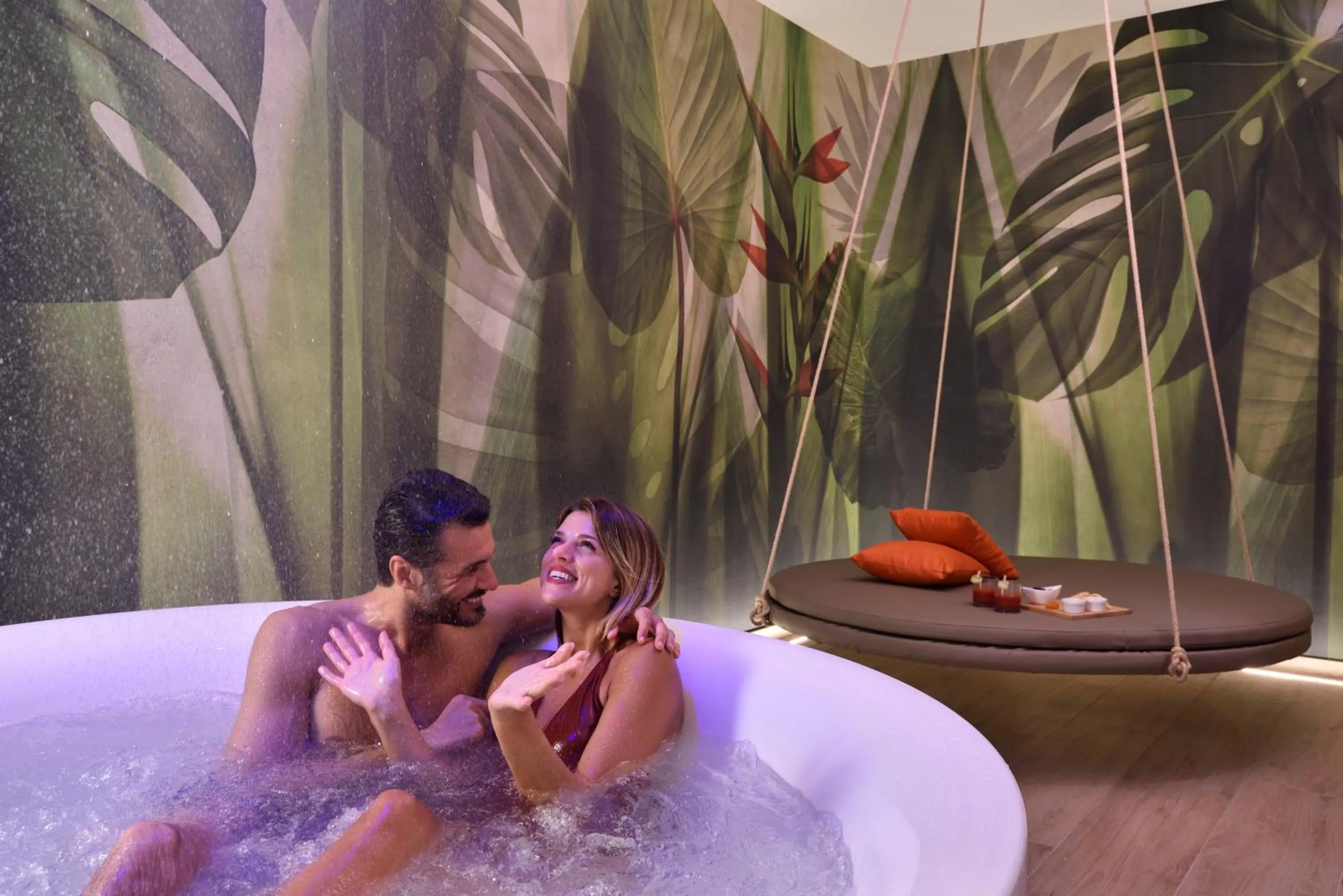 Hot Tub in Borgobrufa Spa Resort Adults Only