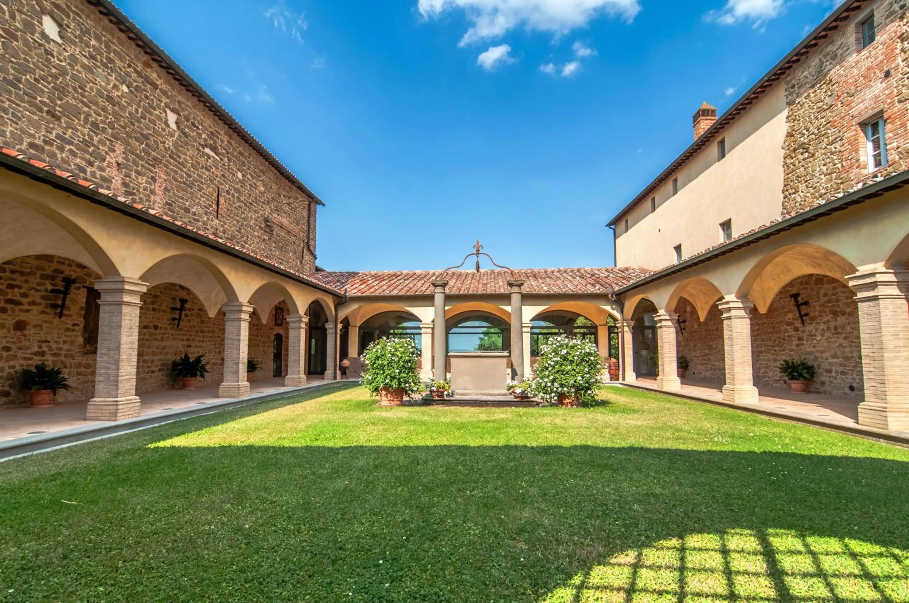 Property building in Agriturismo I Frati