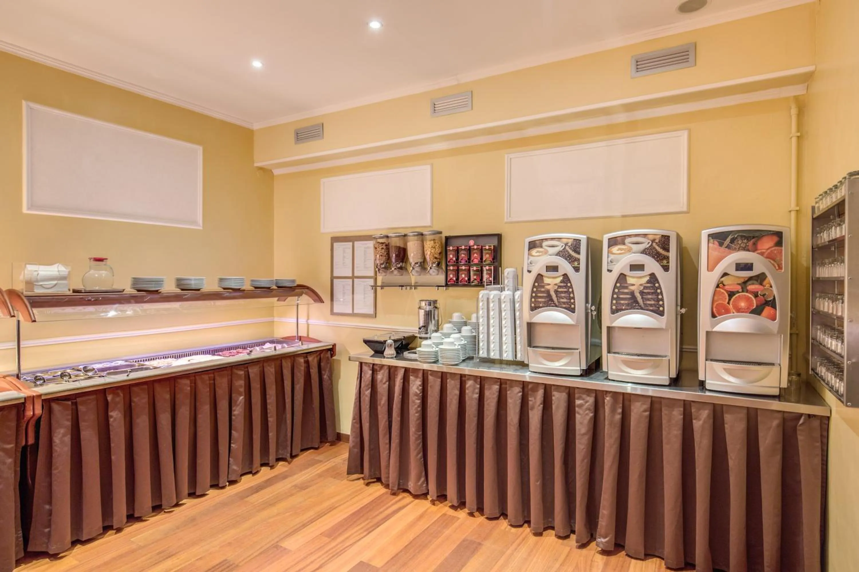 Restaurant/places to eat in Hotel San Marco