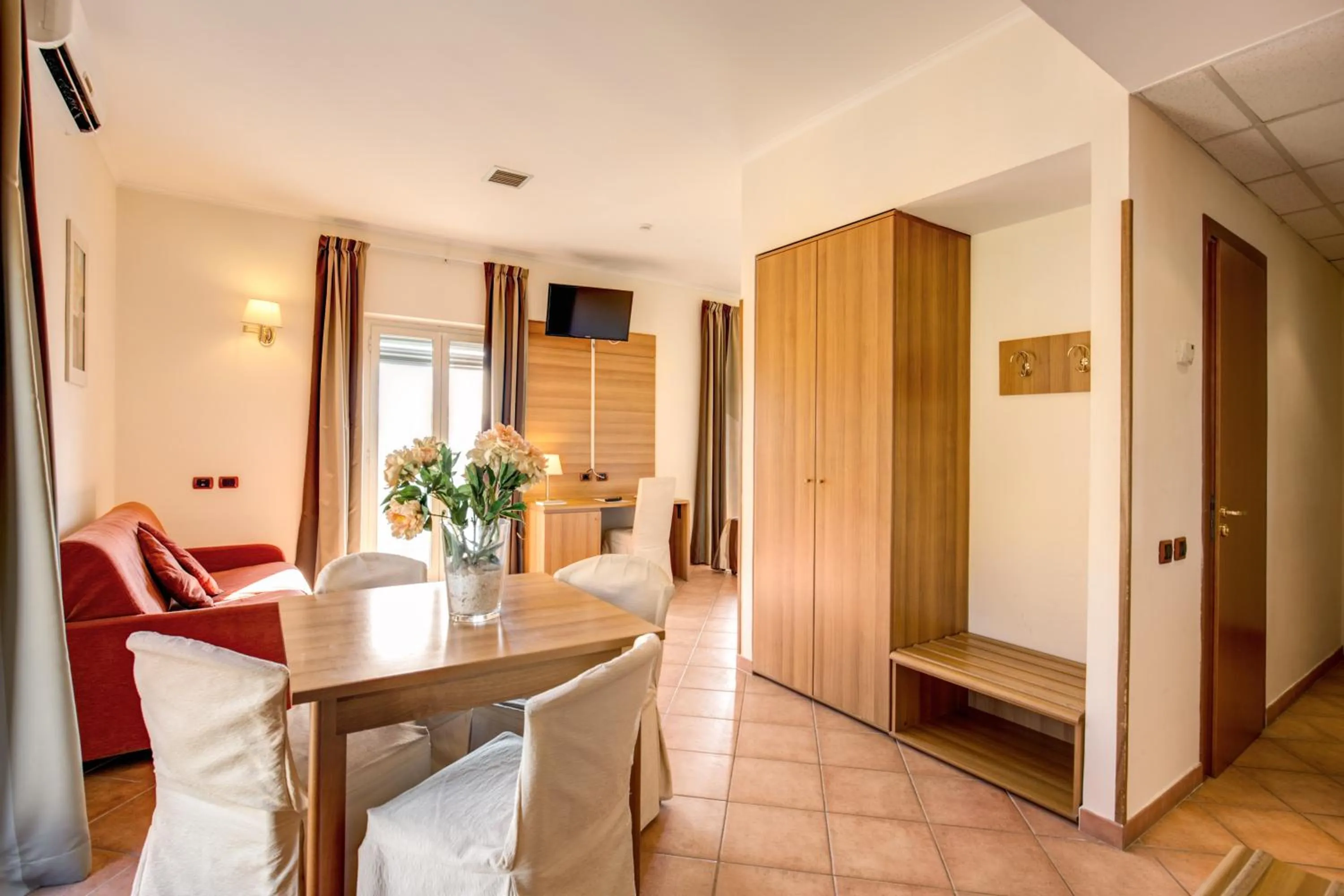 Photo of the whole room in Hotel San Marco