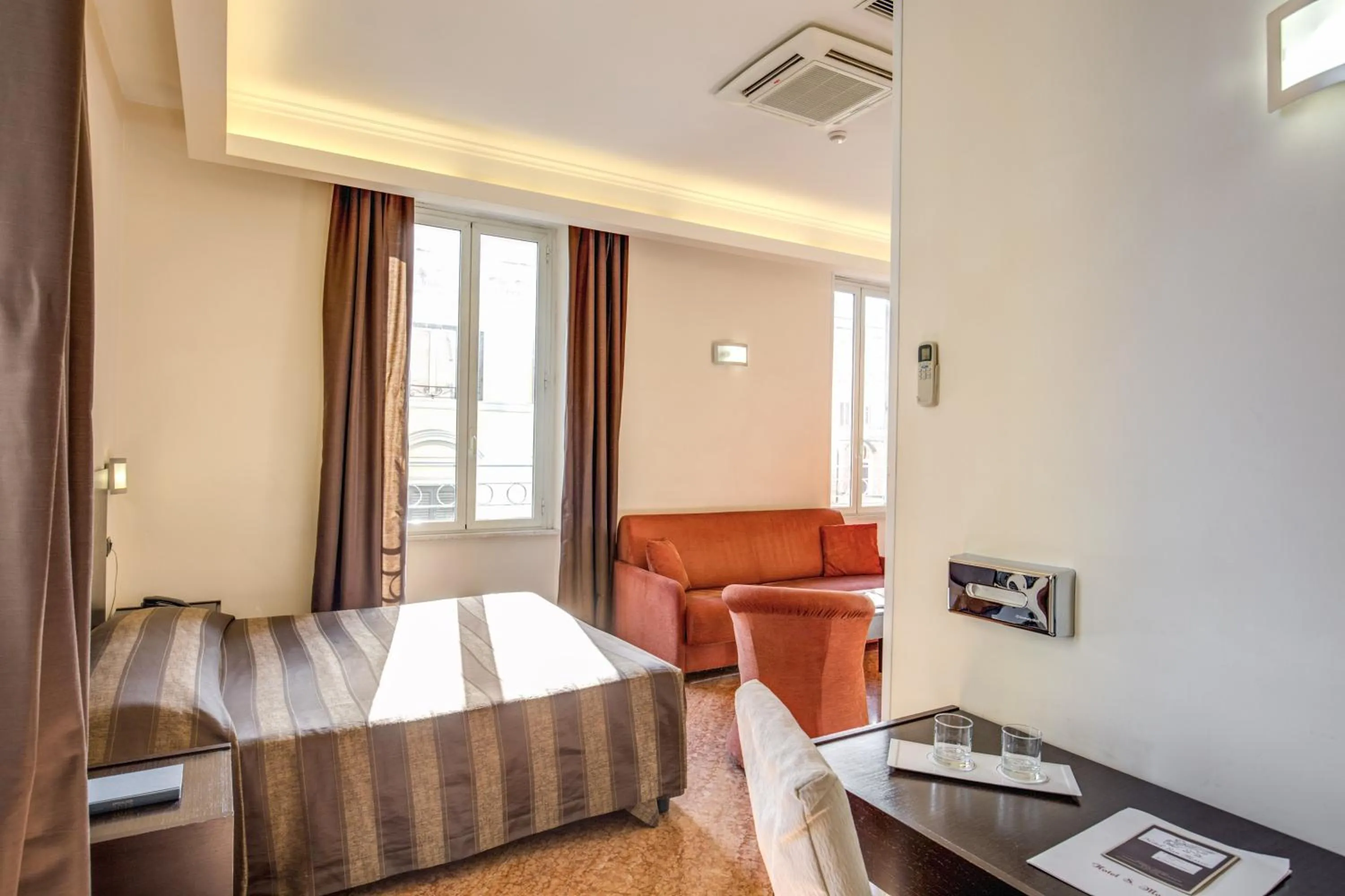 Photo of the whole room, Bed in Hotel San Marco