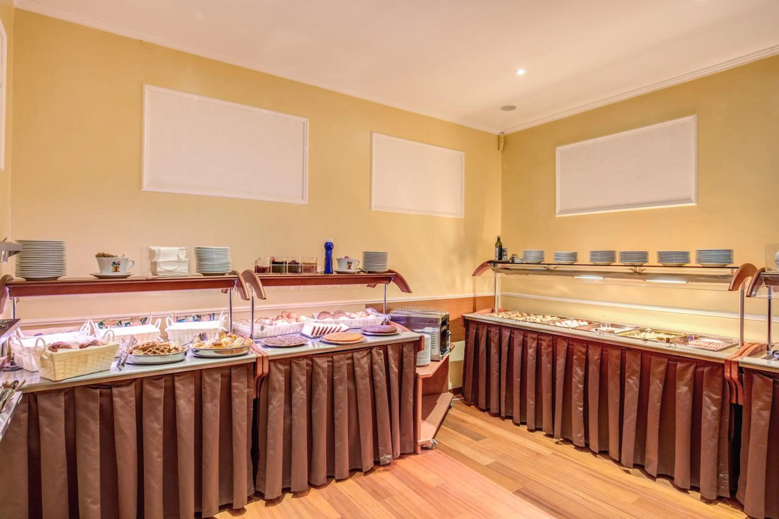 Restaurant/places to eat in Hotel San Marco