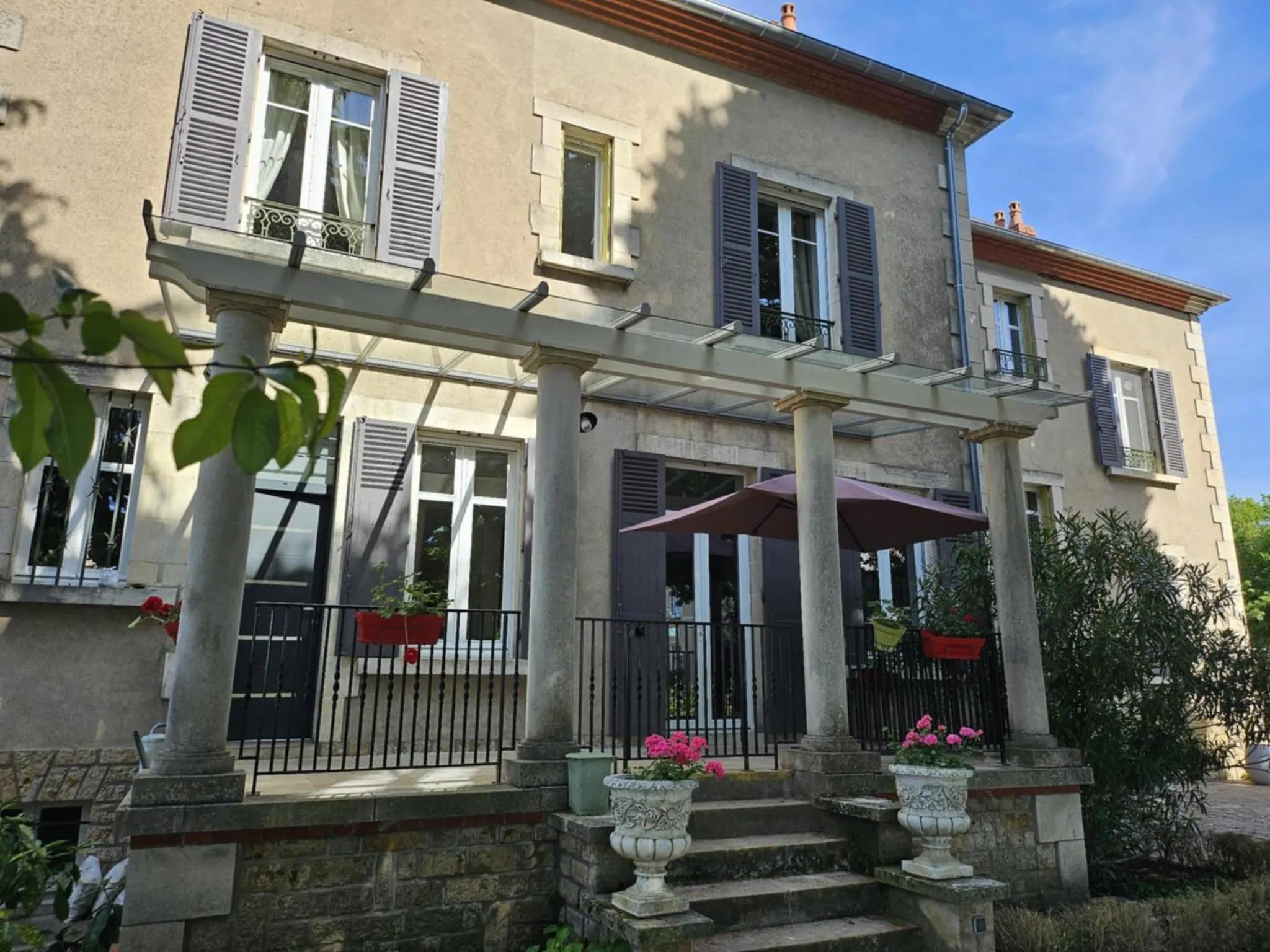 Chambres d'Hôtes de luxe Côté Parc-Côté Jardin avec parking privé gratuit
