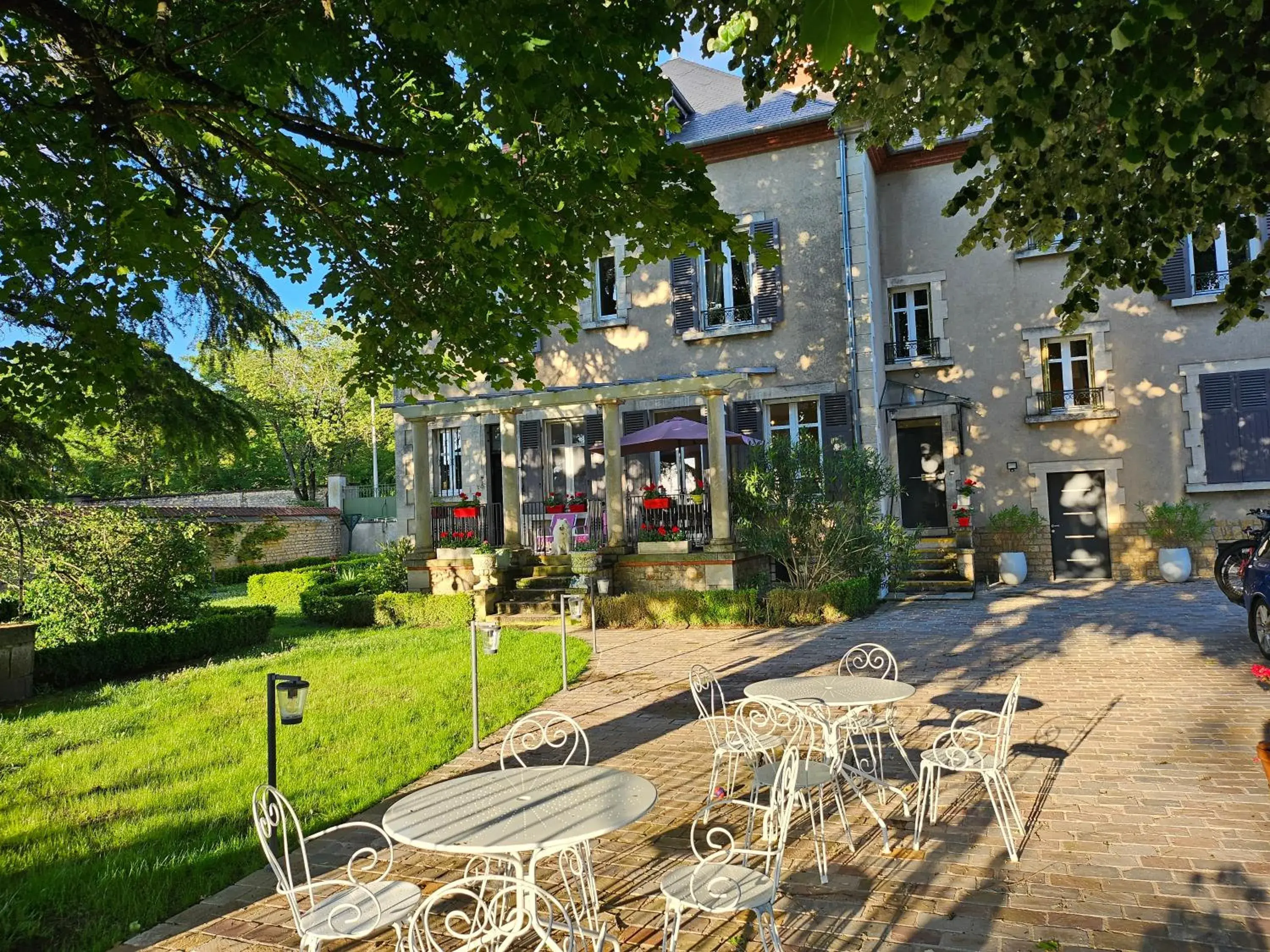 Chambres d'Hôtes de luxe Côté Parc-Côté Jardin avec parking privé gratuit Chambres d'Hôtes de luxe Côté Parc-Côté Jardin avec parking privé gratuit