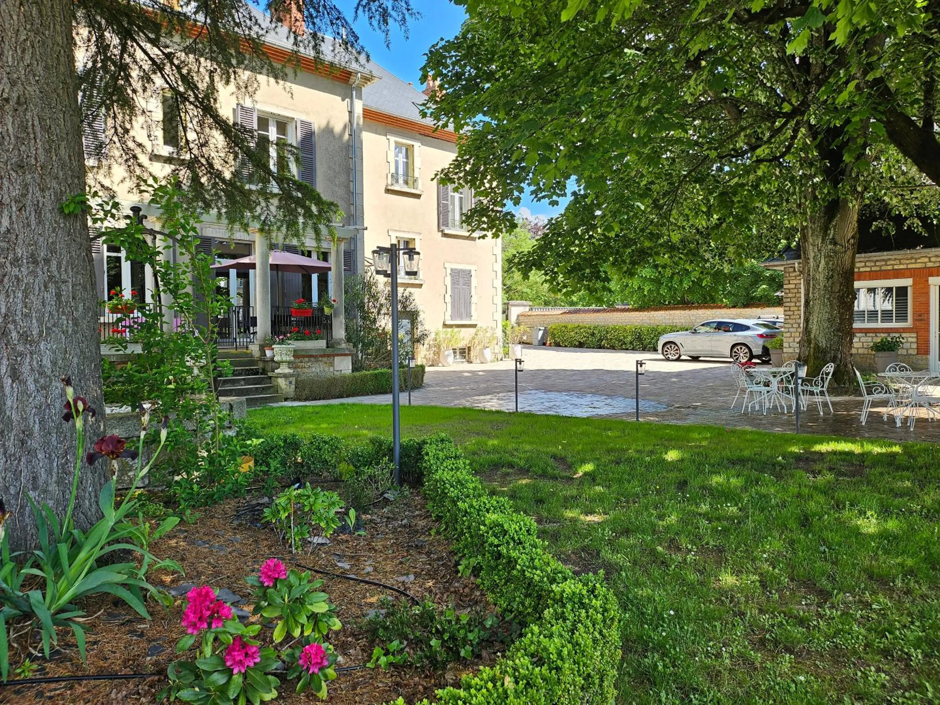 Chambres d'Hôtes de luxe Côté Parc-Côté Jardin avec parking privé gratuit