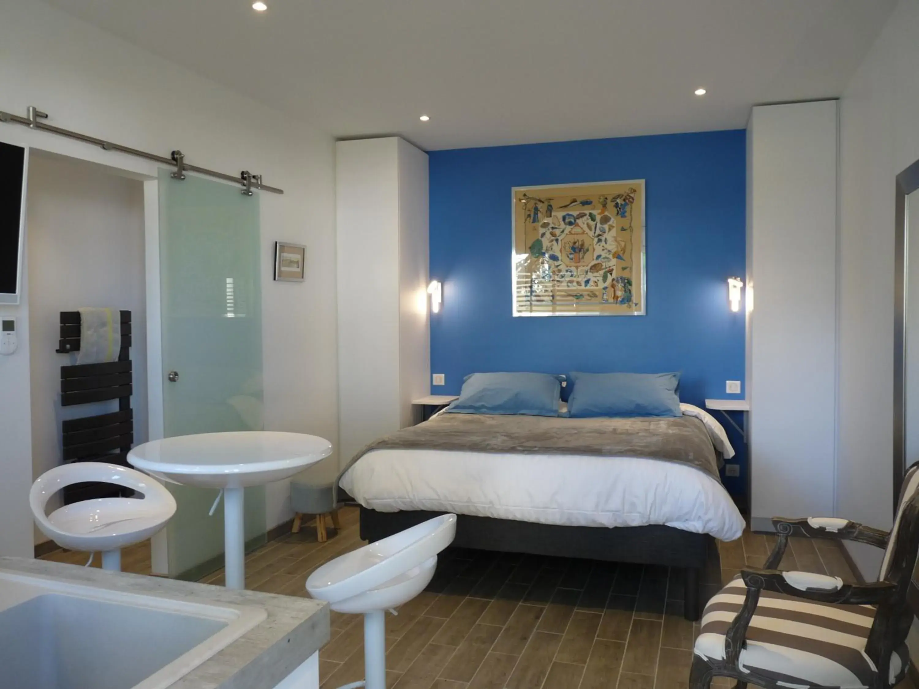 Studio with Garden View - single occupancy in Chambres d'Hôtes de luxe Côté Parc-Côté Jardin avec parking privé gratuit Studio with Garden View - single occupancy in Chambres d'Hôtes de luxe Côté Parc-Côté Jardin avec parking privé gratuit