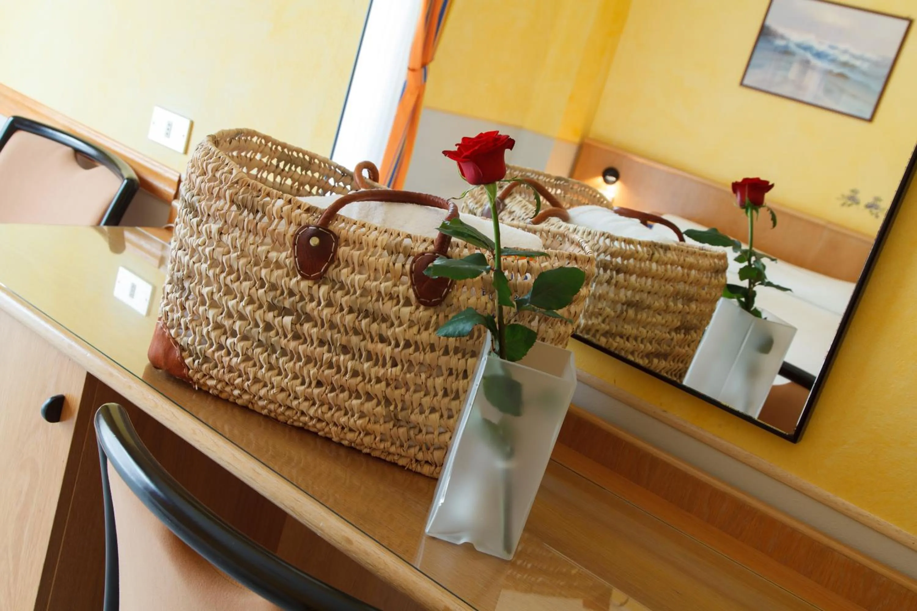 Decorative detail in Allegroitalia Alassio Rosa