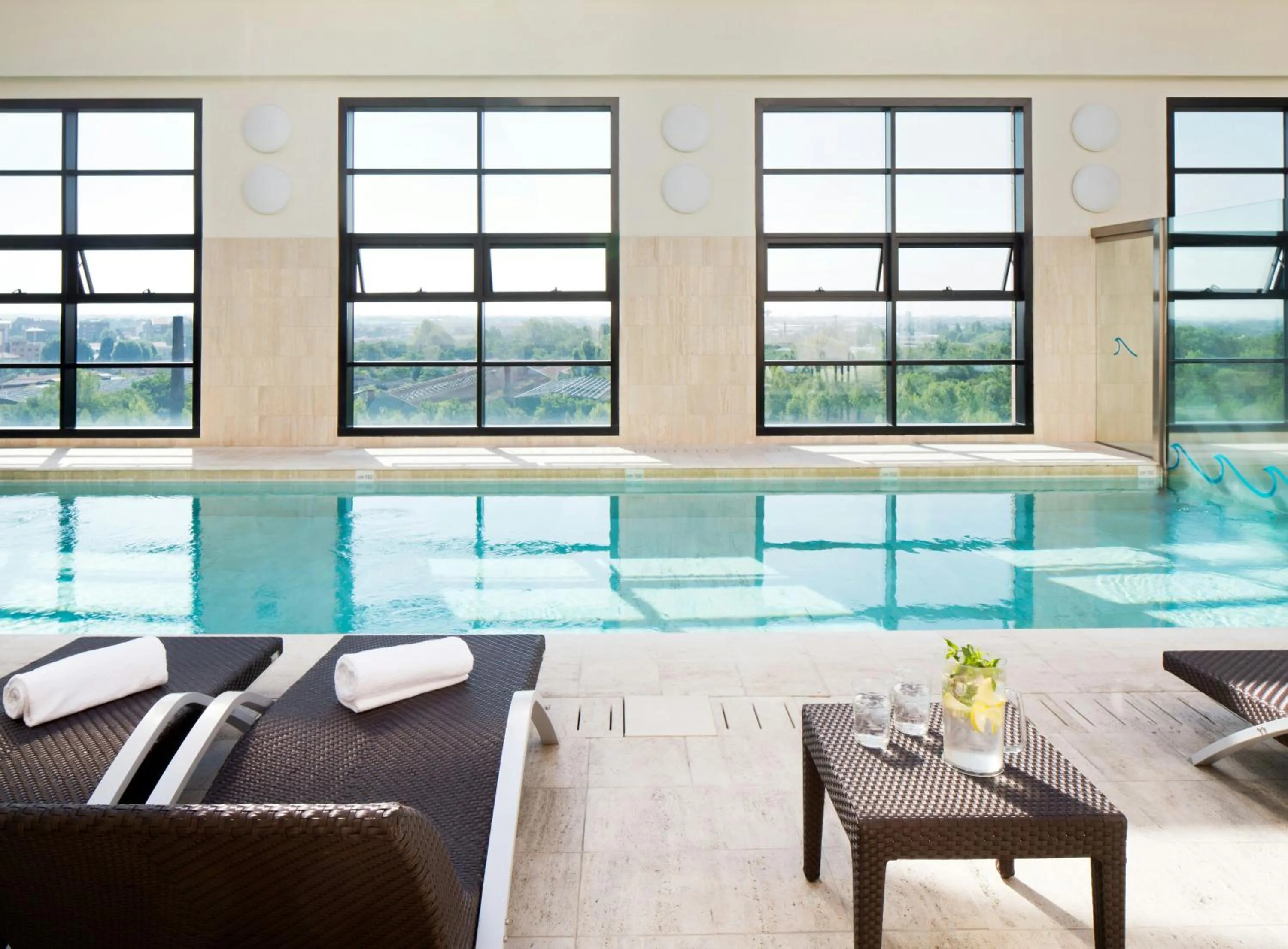 Swimming pool in Starhotels Grand Milan