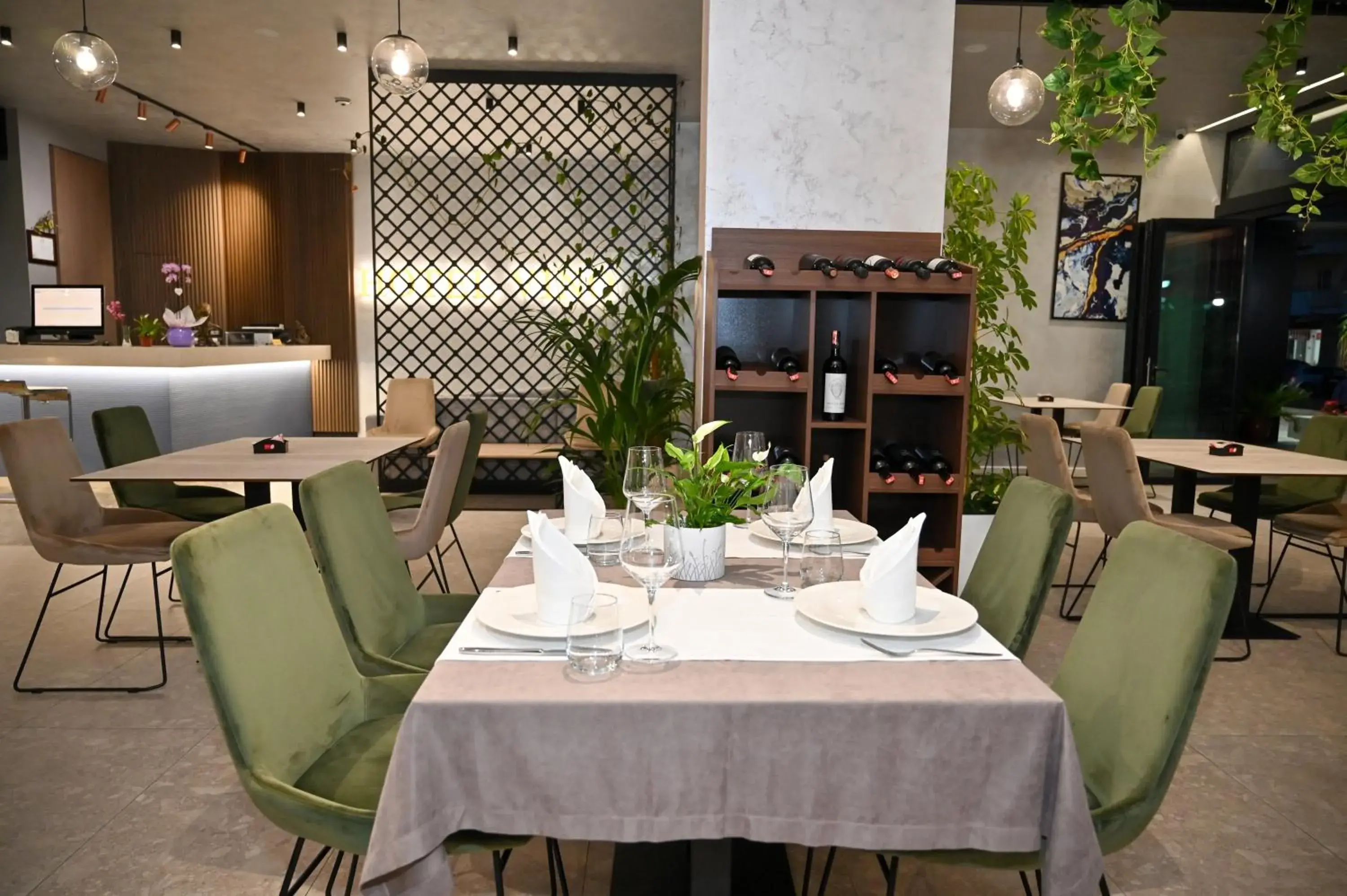 Restaurant/places to eat in Hotel Vino Restaurant/places to eat in Hotel Vino