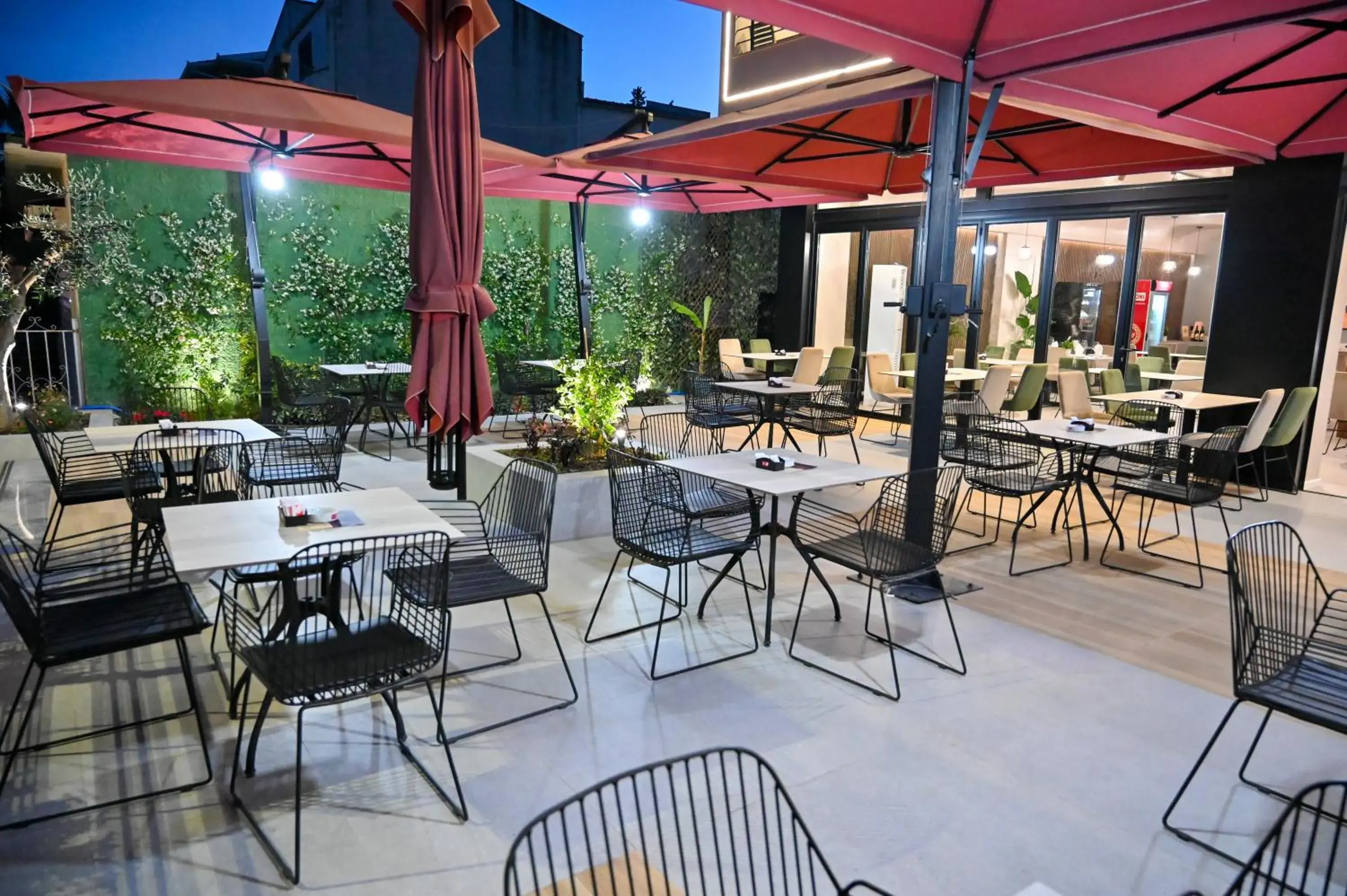 Restaurant/places to eat in Hotel Vino Restaurant/places to eat in Hotel Vino