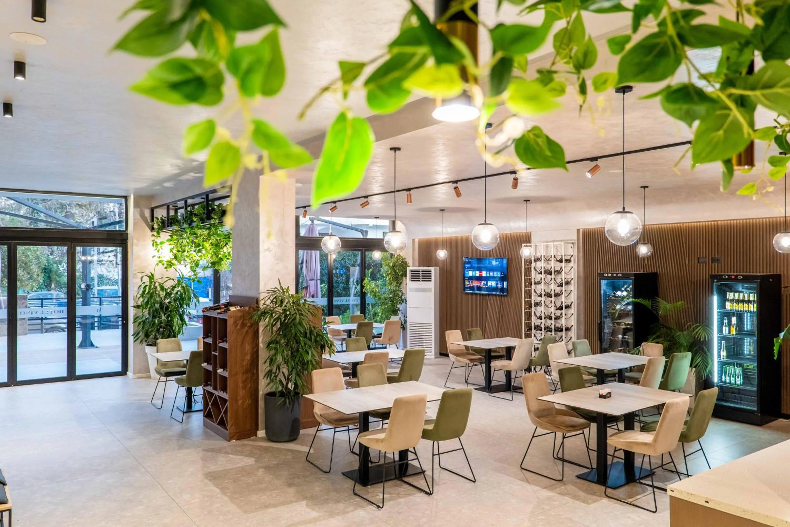 Restaurant/places to eat in Hotel Vino