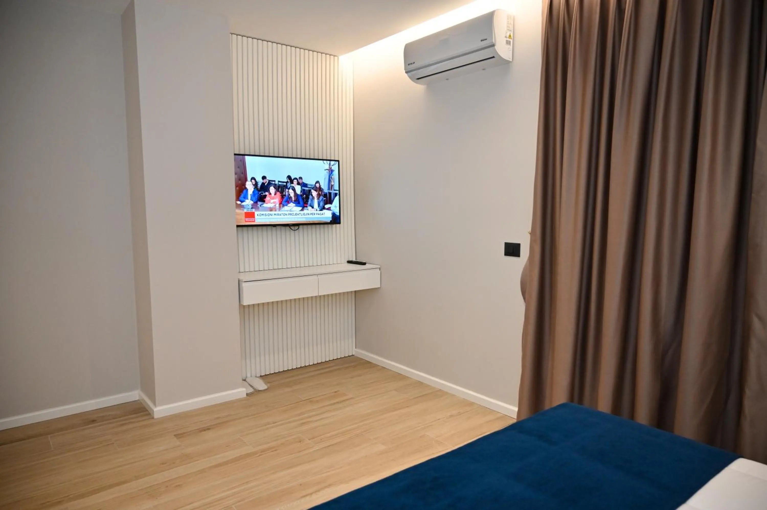 TV and multimedia in Hotel Vino