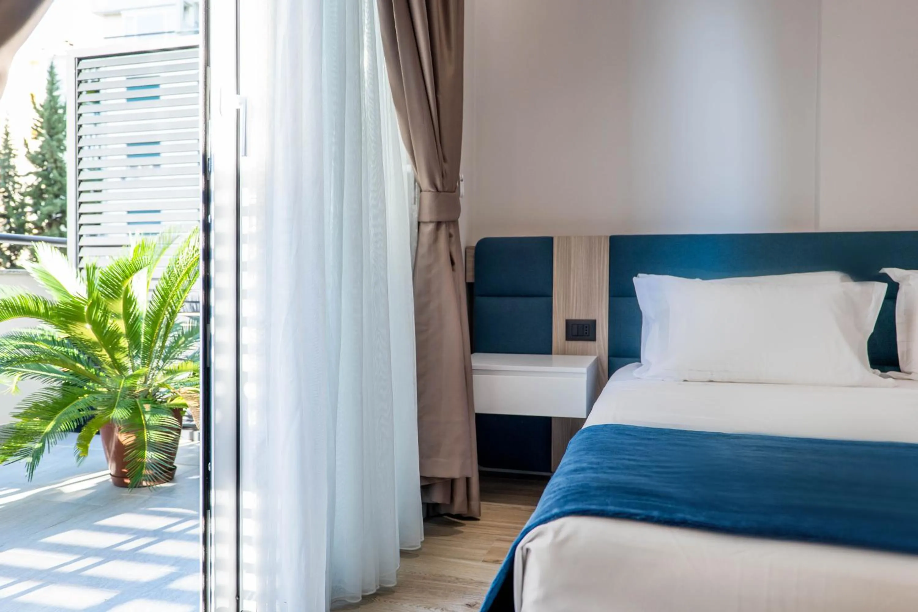 Bedroom, Bed in Hotel Vino