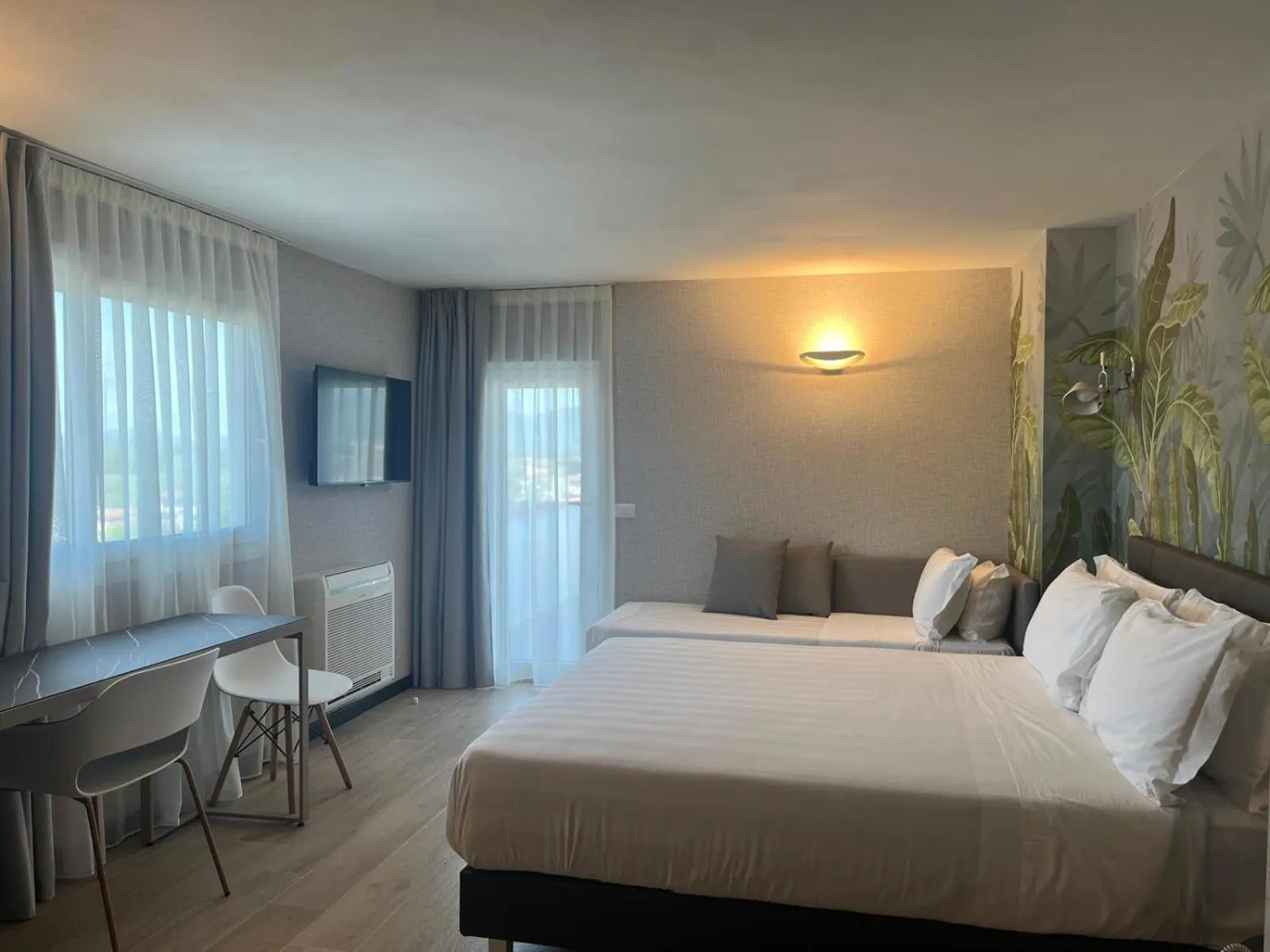 Bed in Hotel Napoleon