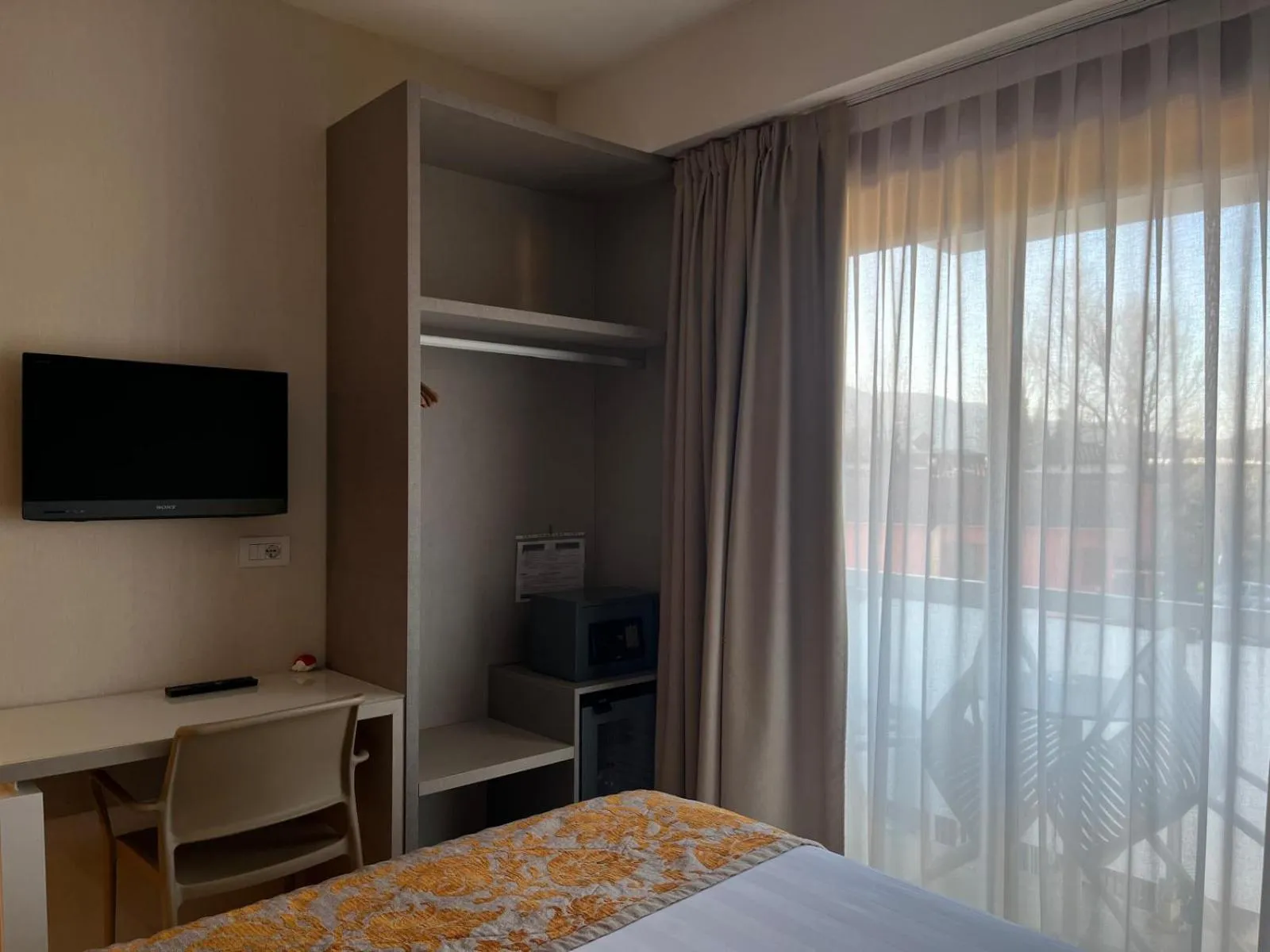 Bed in Hotel Napoleon