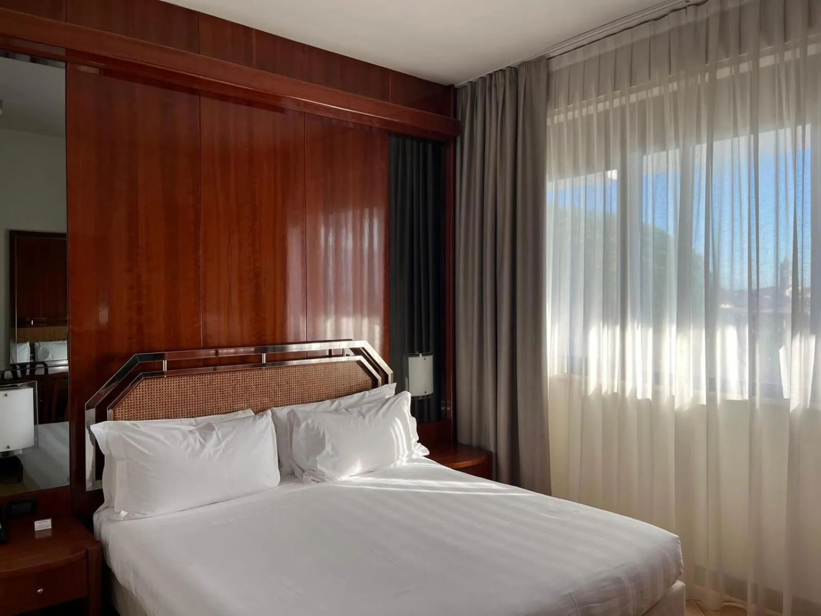 Bed in Hotel Napoleon