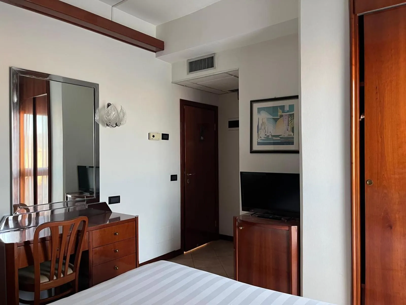 Bed in Hotel Napoleon