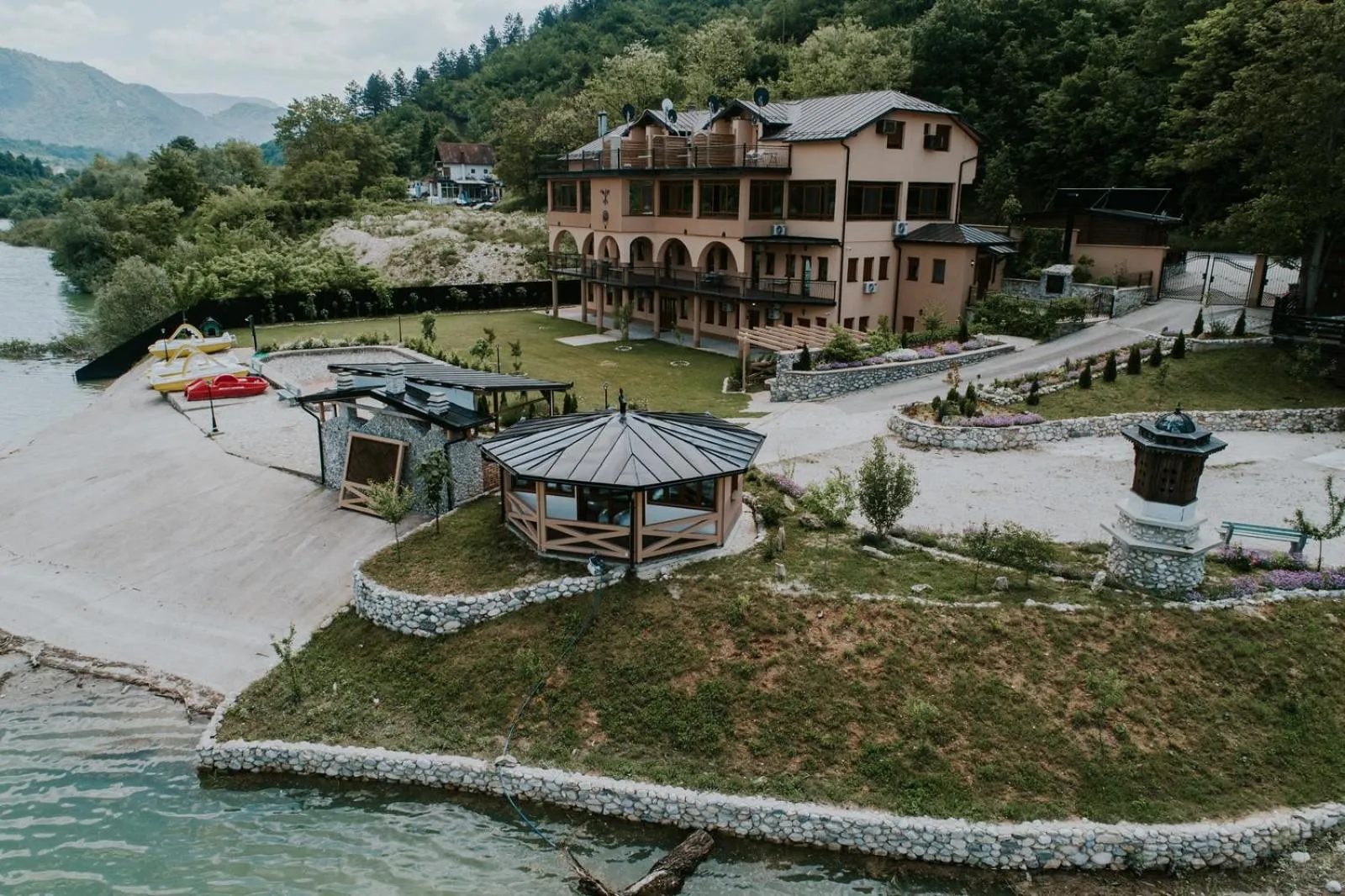 Property building in Hotel Noor Konjic