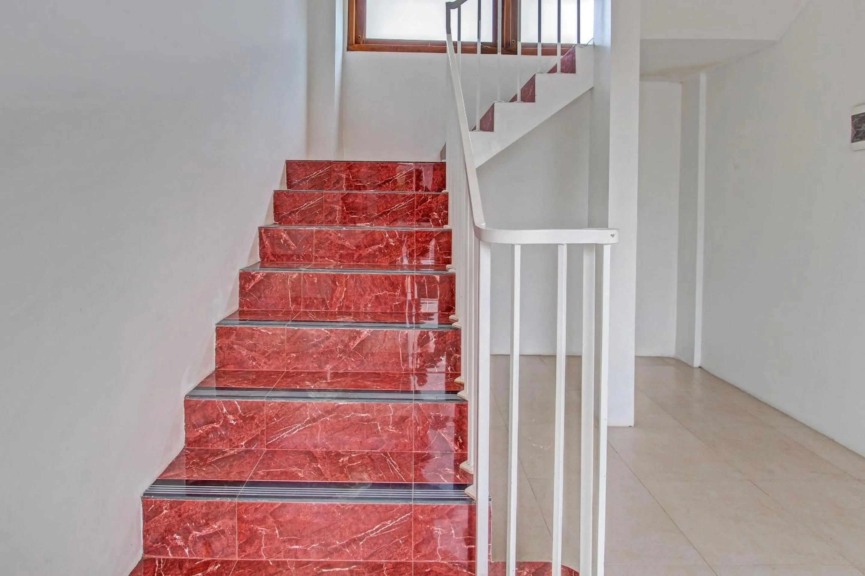 Lobby or reception in Collection O 91629 Ndalem Abhirama