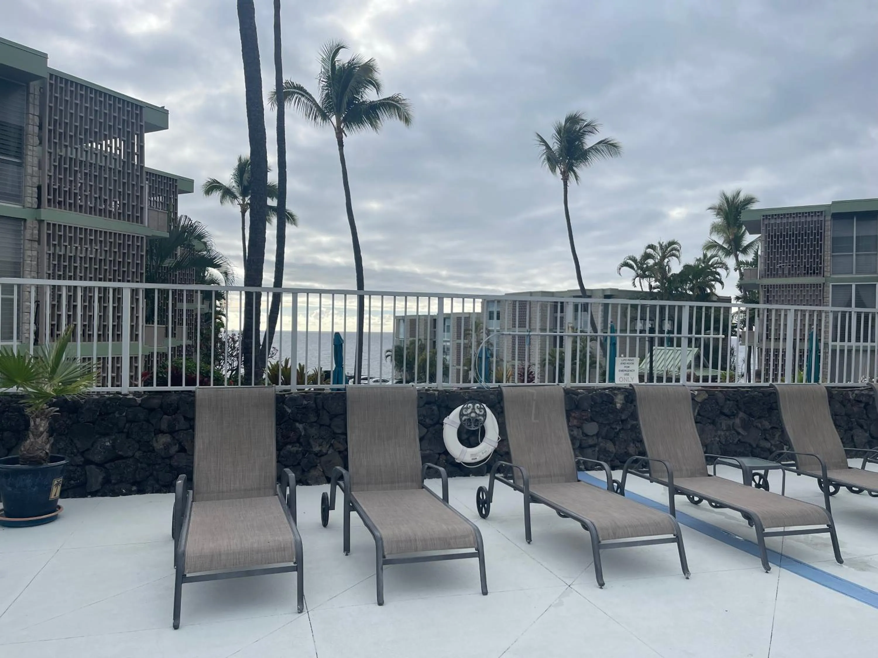 sunbed in Alii Villas Condominiums