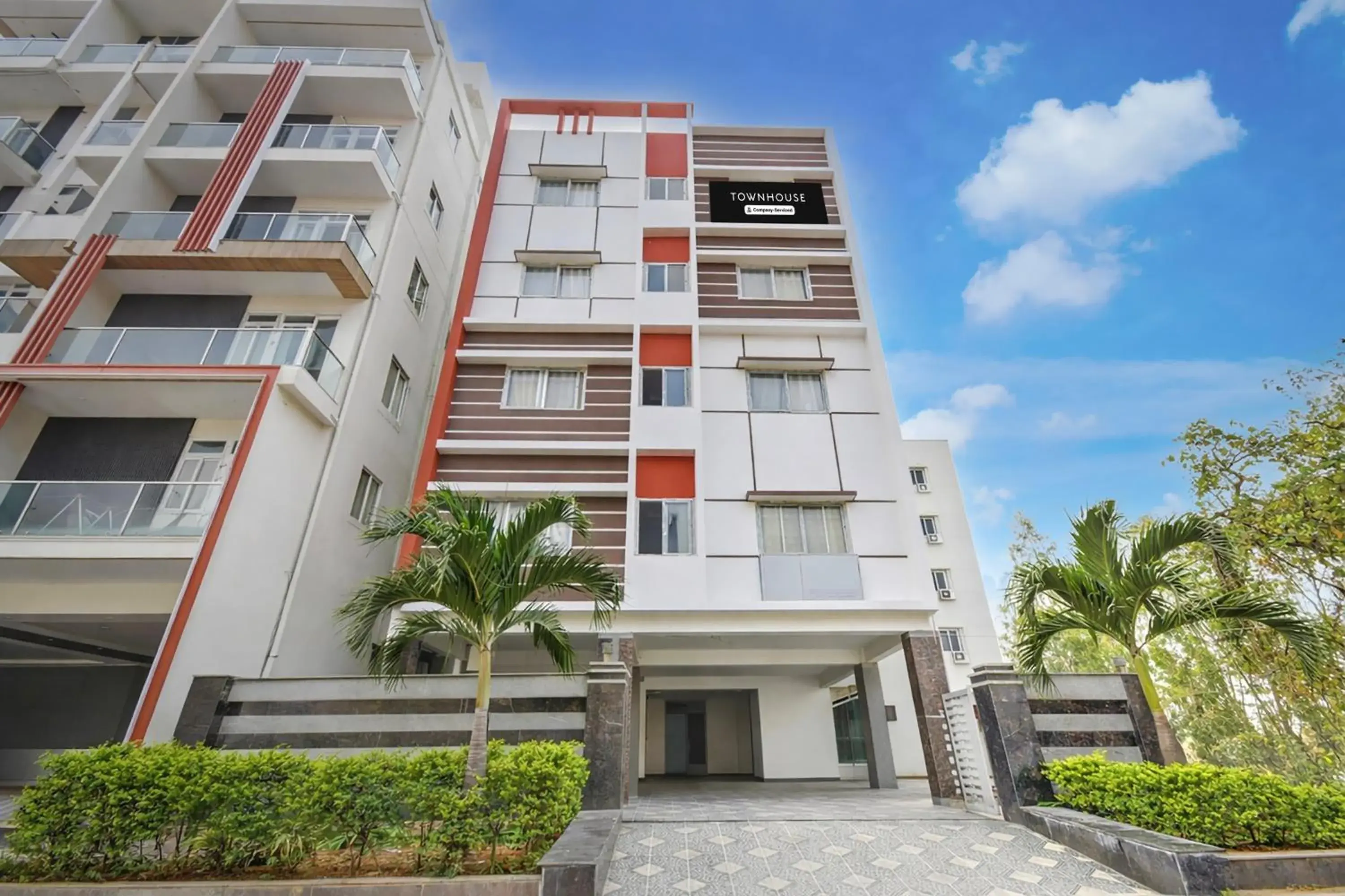 Facade/entrance in Super Townhouse Financial District Gachibowli Formerly Srinika Inn Facade/entrance in Super Townhouse Financial District Gachibowli Formerly Srinika Inn
