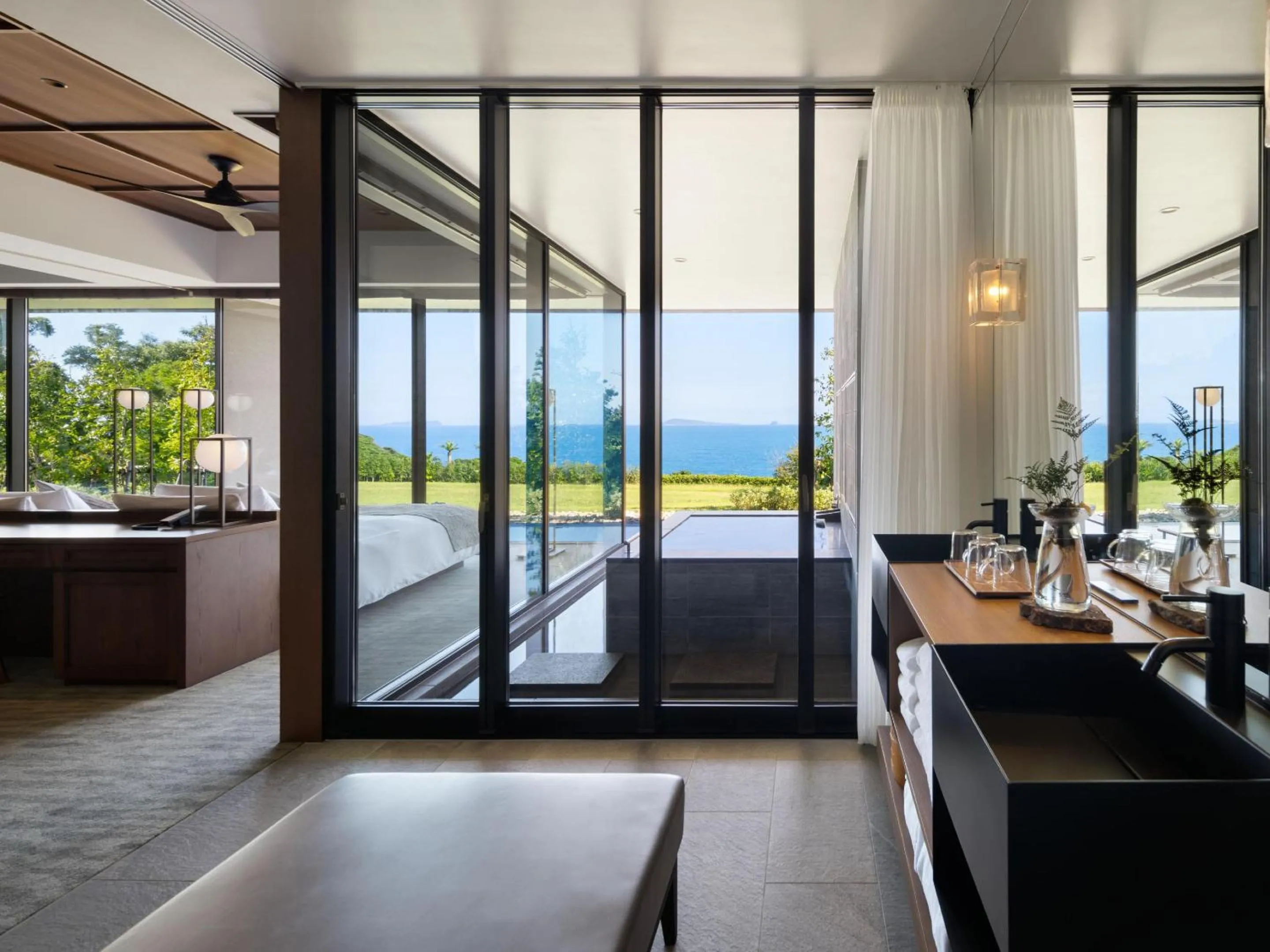 Natural landscape in GOTO RETREAT by Onko Chishin