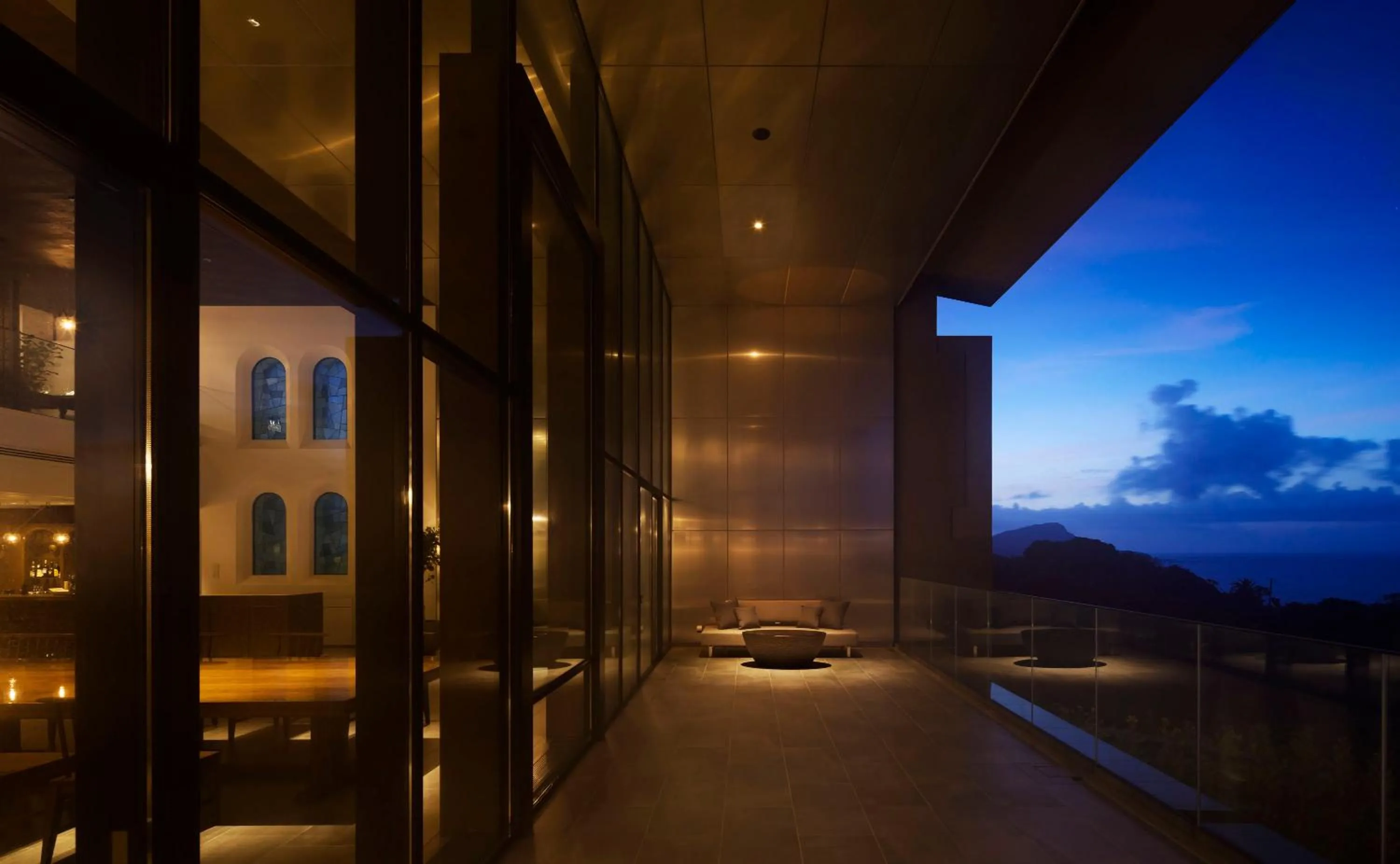 Balcony/Terrace in GOTO RETREAT by Onko Chishin