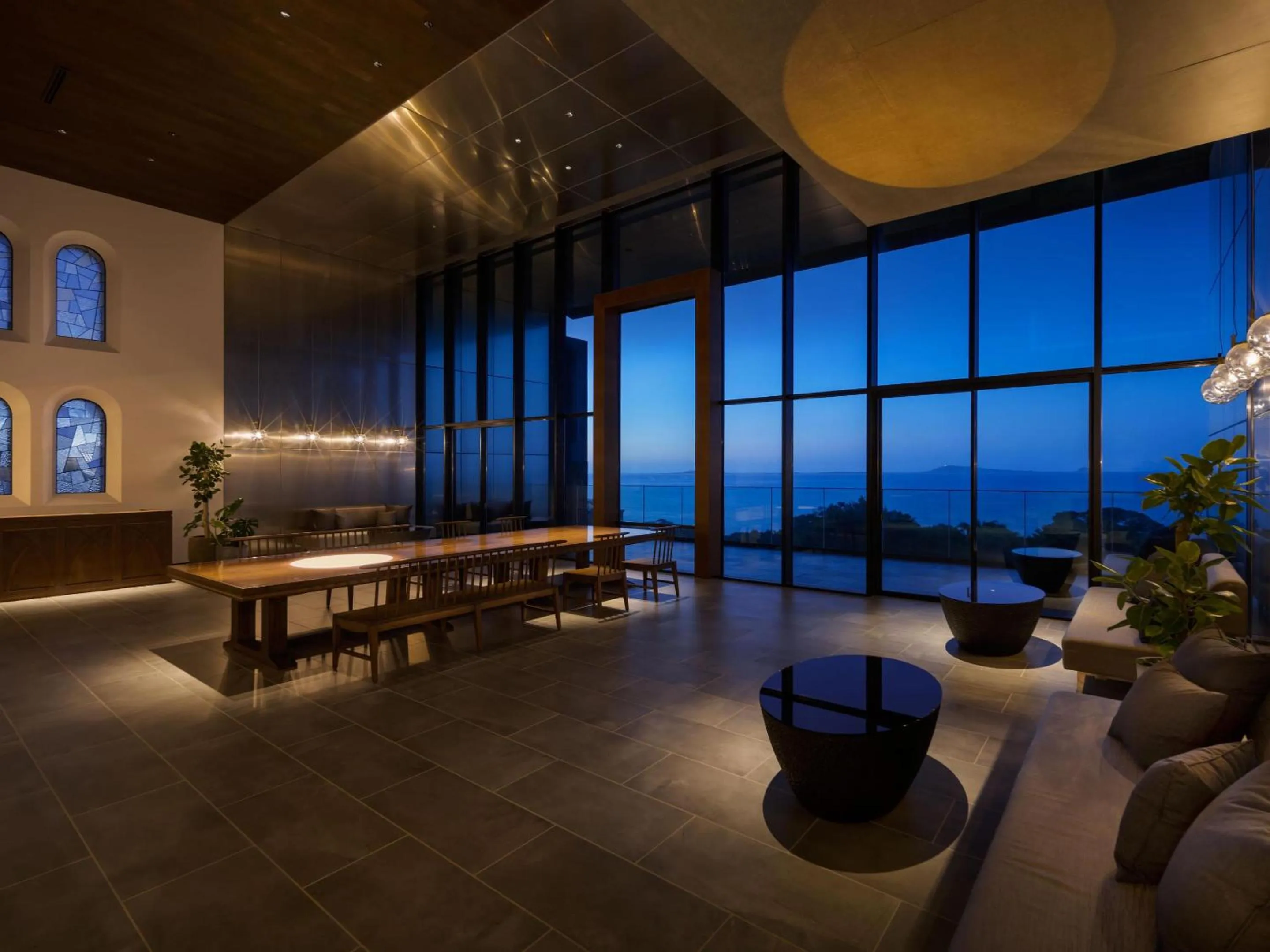 Night in GOTO RETREAT by Onko Chishin