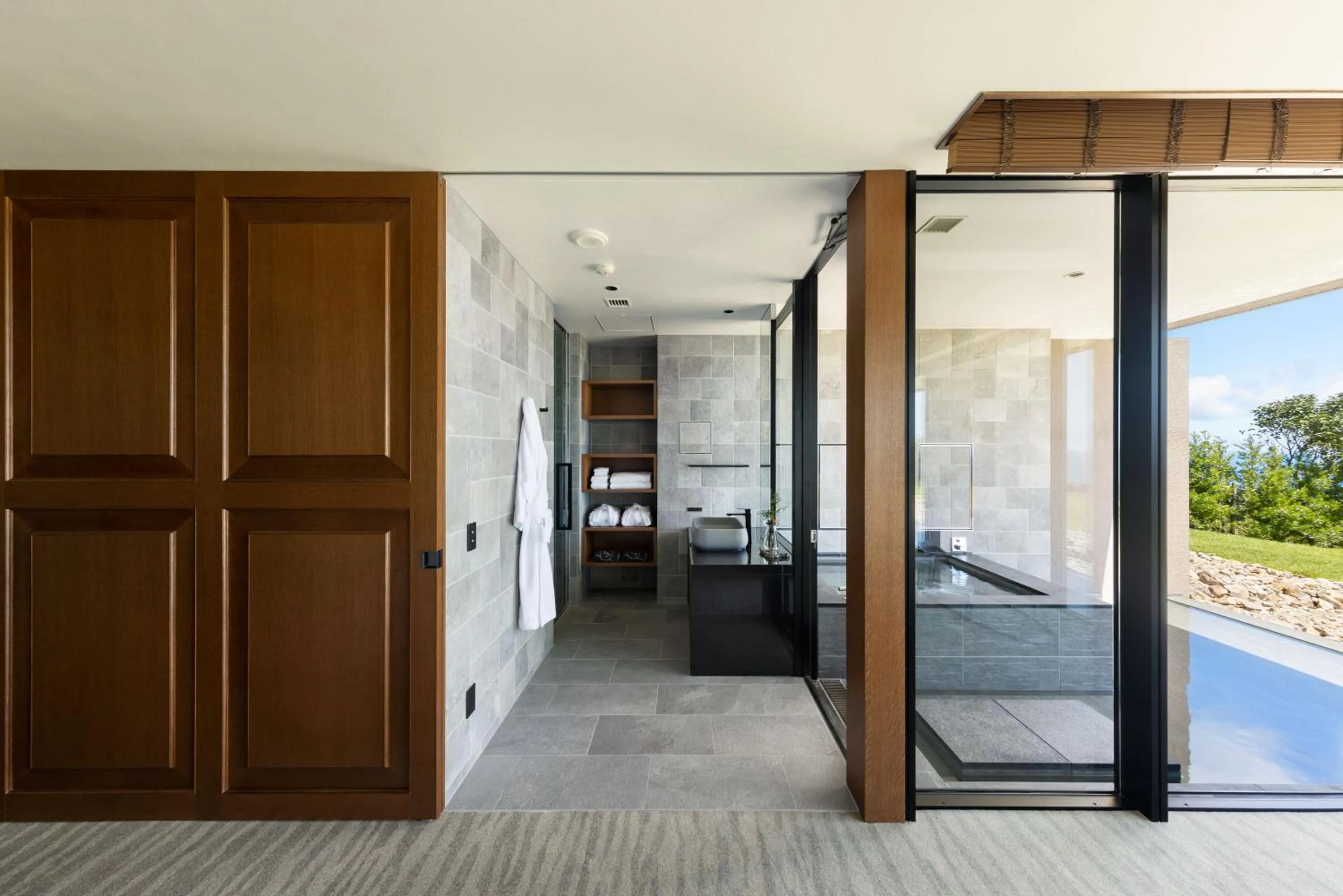 Photo of the whole room, Bed in GOTO RETREAT by Onko Chishin