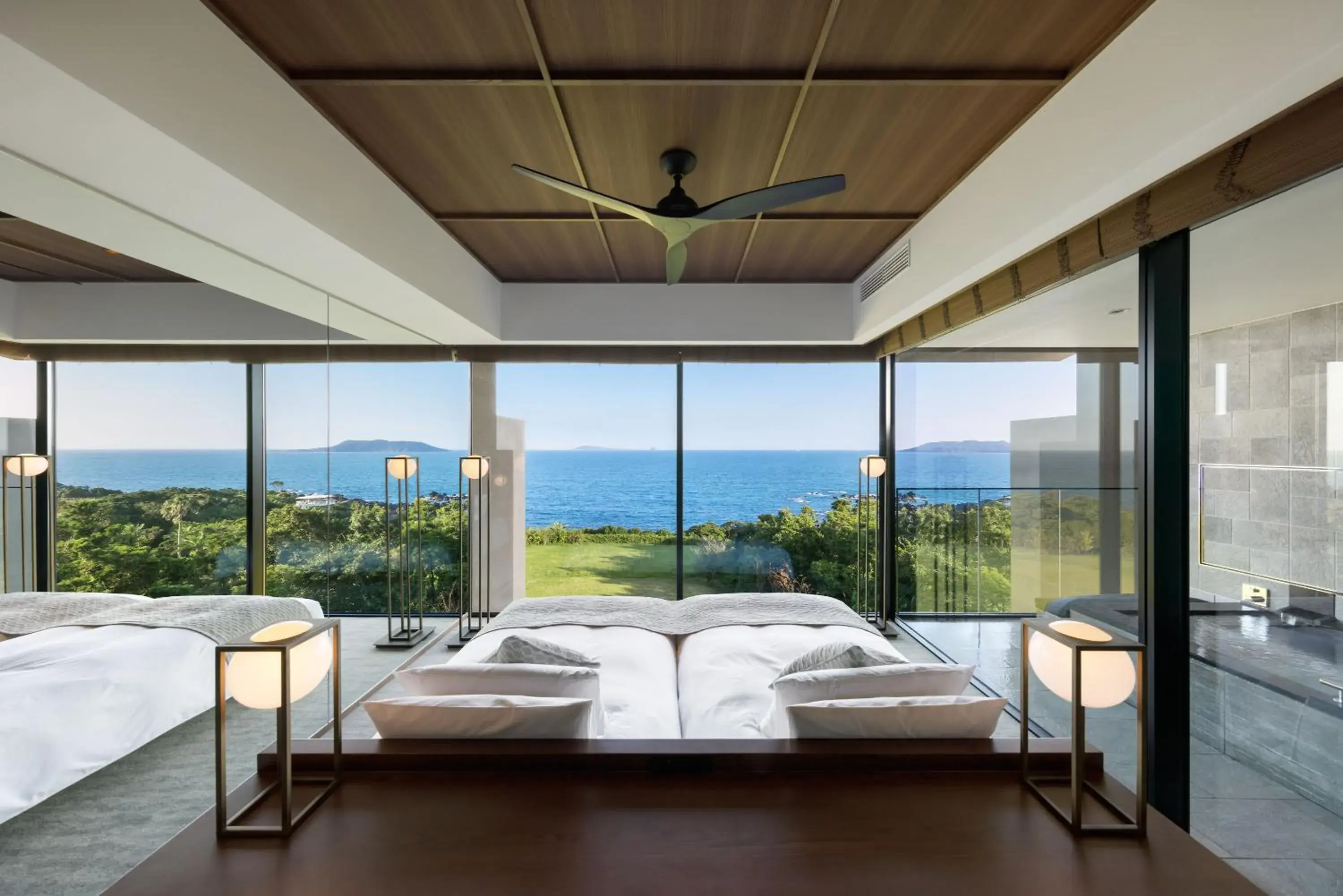 Deluxe Twin Room with Sea View in GOTO RETREAT by Onko Chishin Deluxe Twin Room with Sea View in GOTO RETREAT by Onko Chishin
