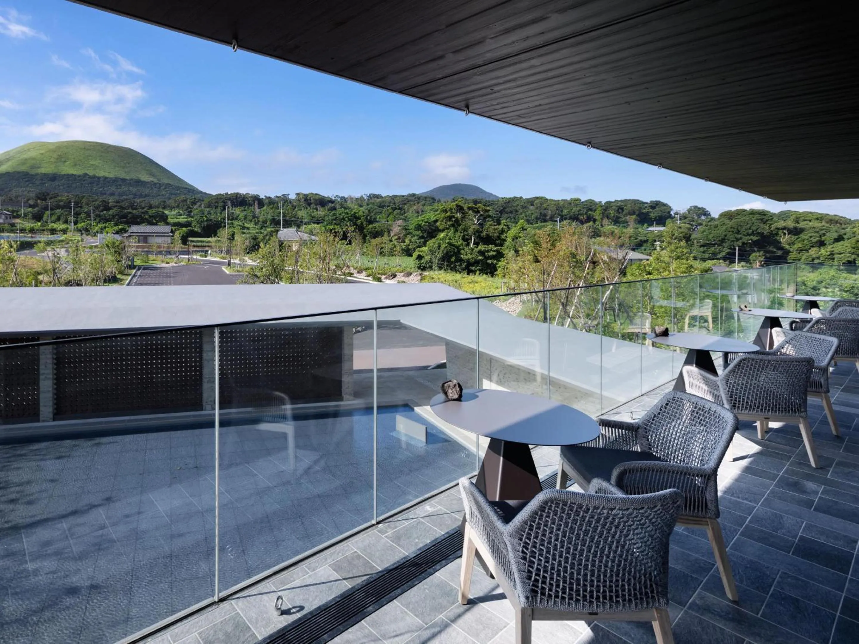 Restaurant/places to eat in GOTO RETREAT by Onko Chishin