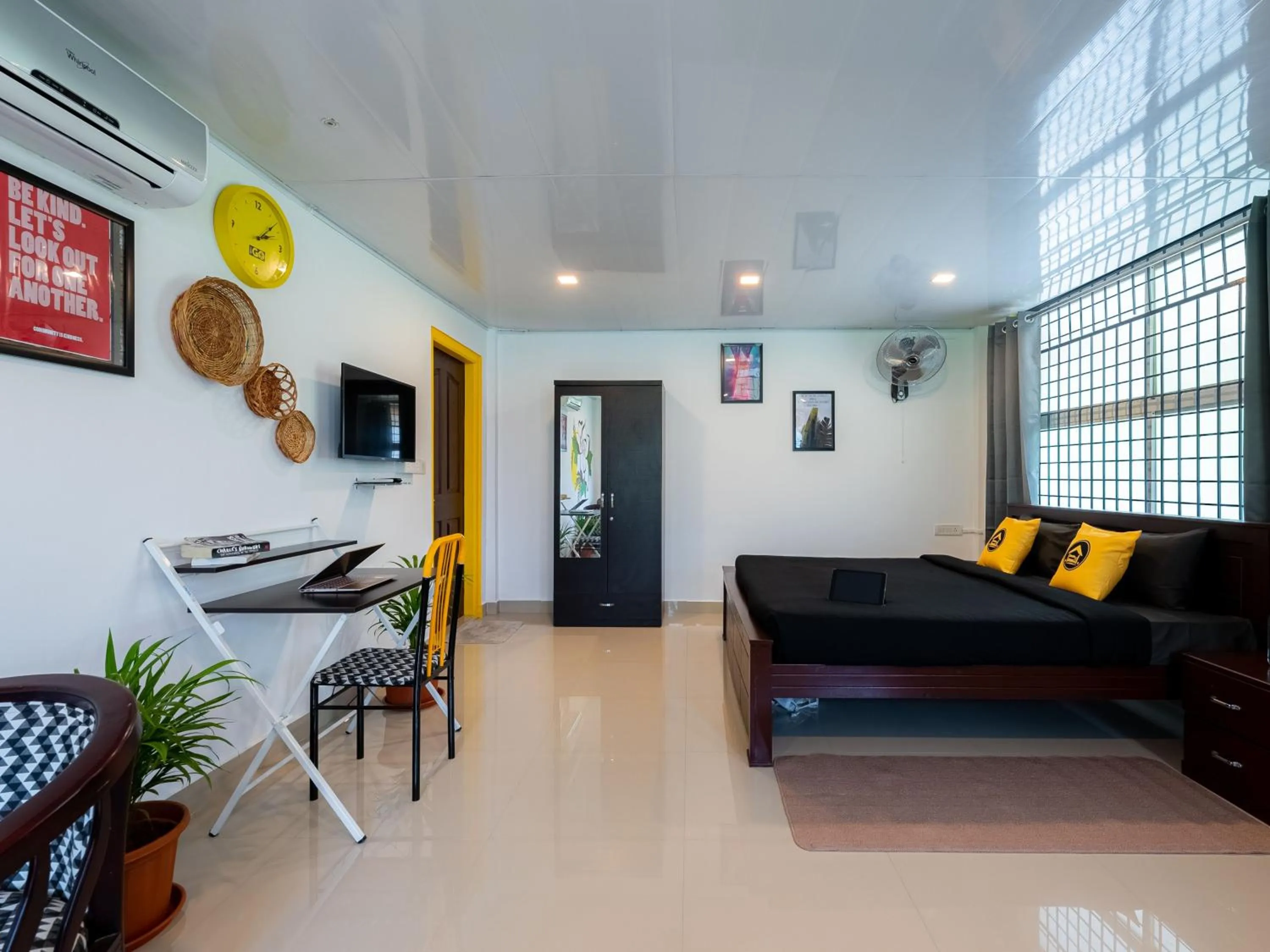 TV and multimedia in The Hosteller Coorg, Madikeri