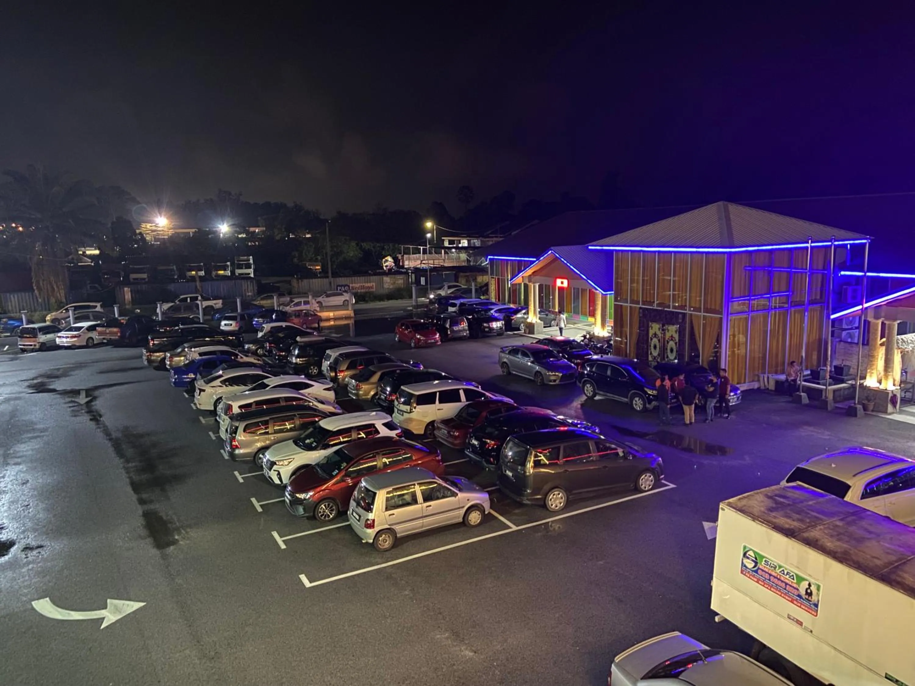 Parking in Awangan Palace