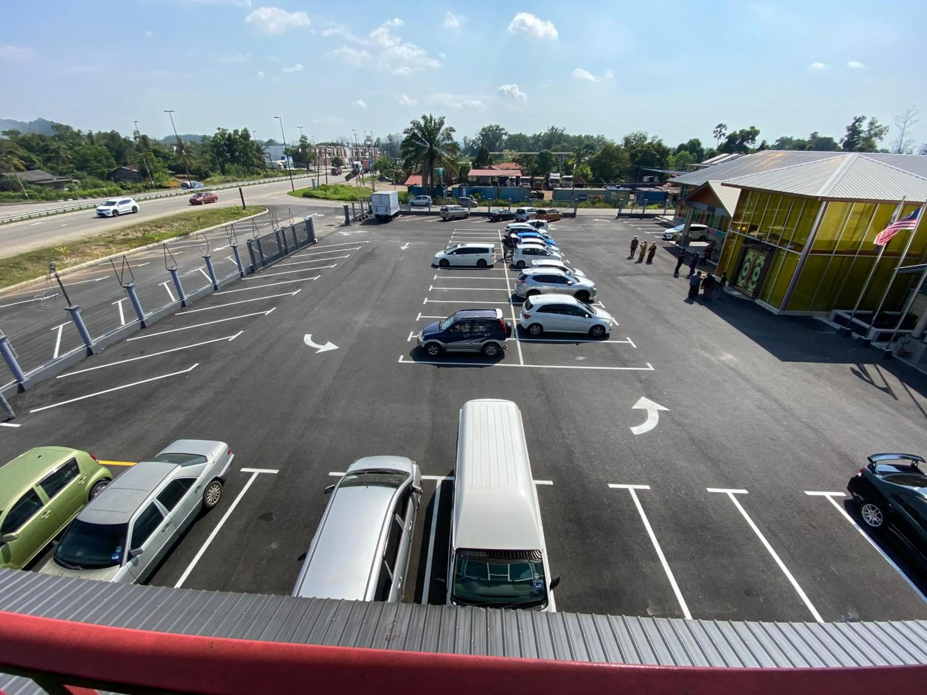 Parking in Awangan Palace