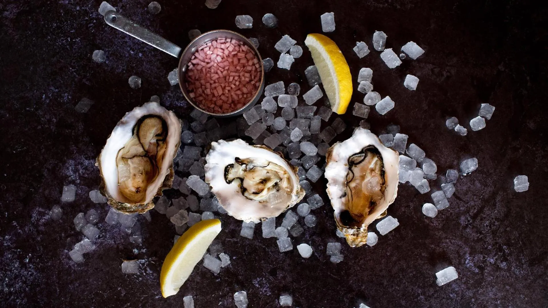 Restaurant/places to eat in The Pier Hotel