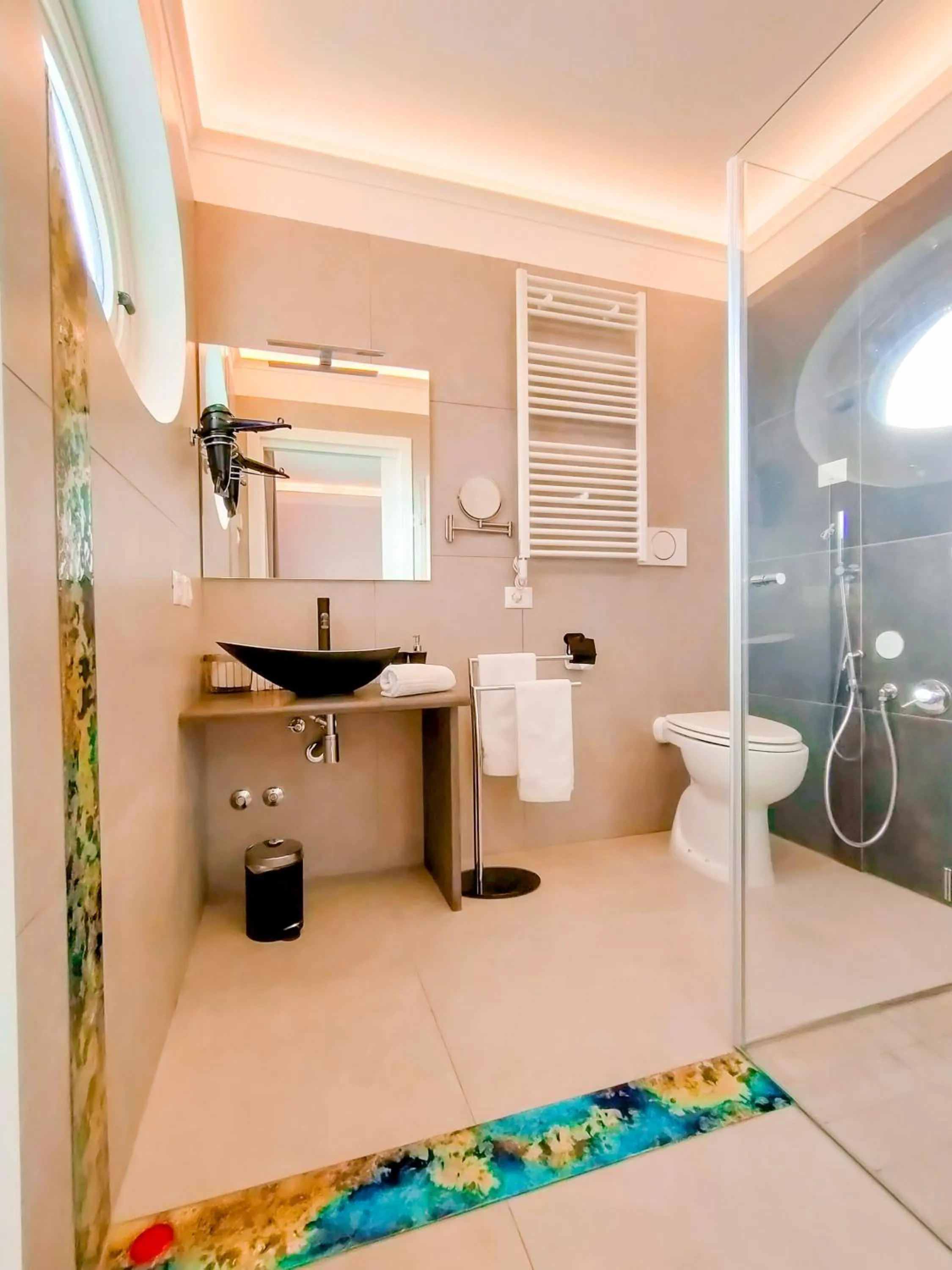 Shower in Domus Volumnia Country House