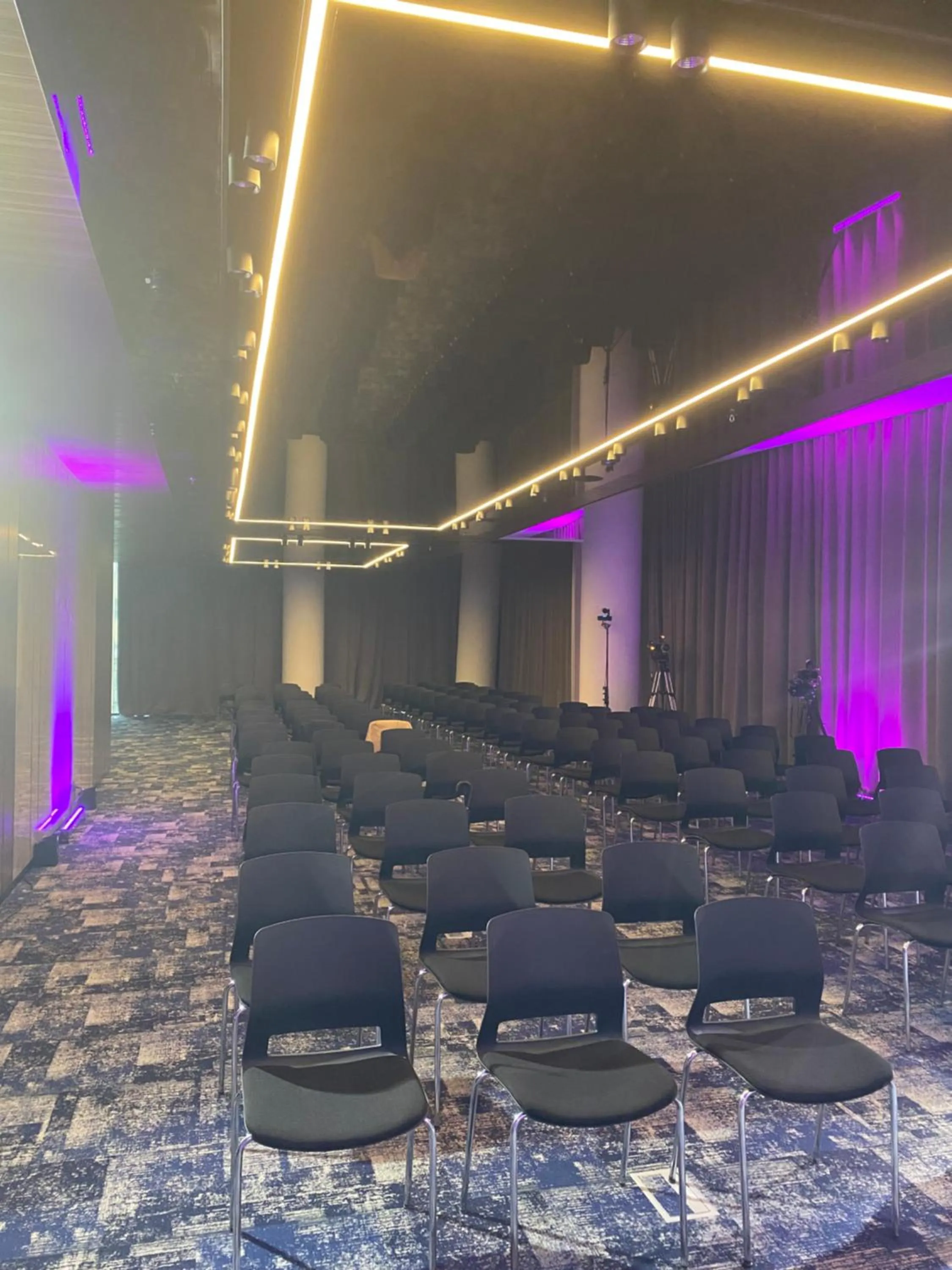 Grand Plaza Hotel & Congress Center