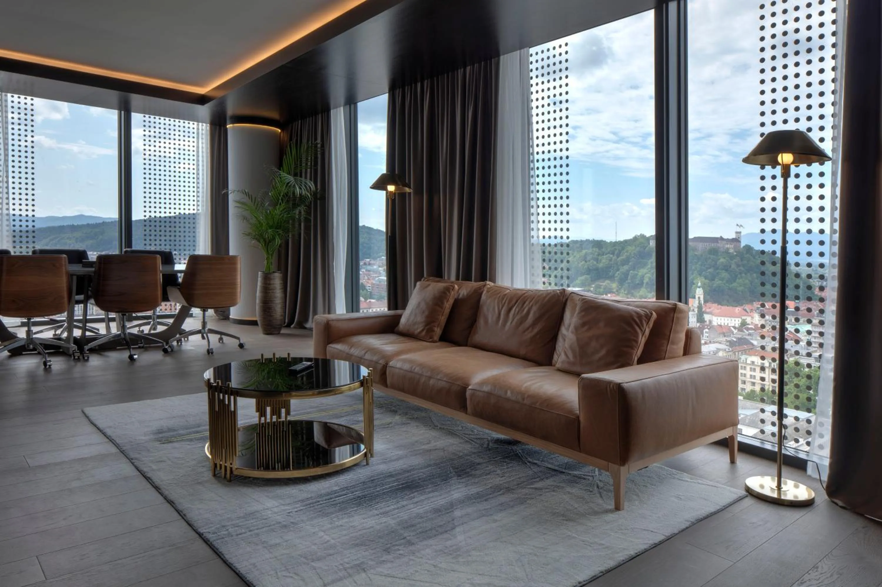 Grand Plaza Hotel & Congress Center