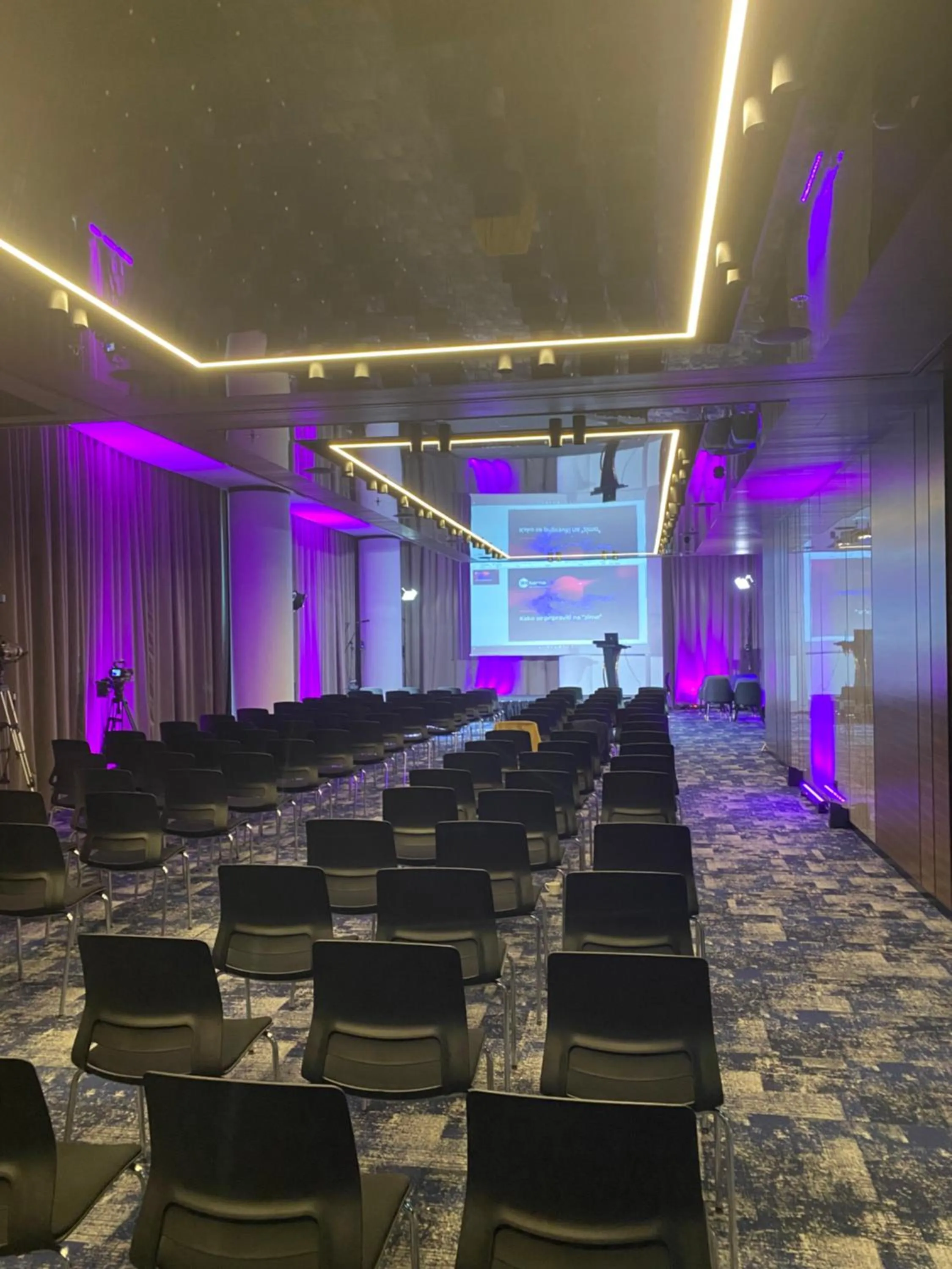 Grand Plaza Hotel & Congress Center