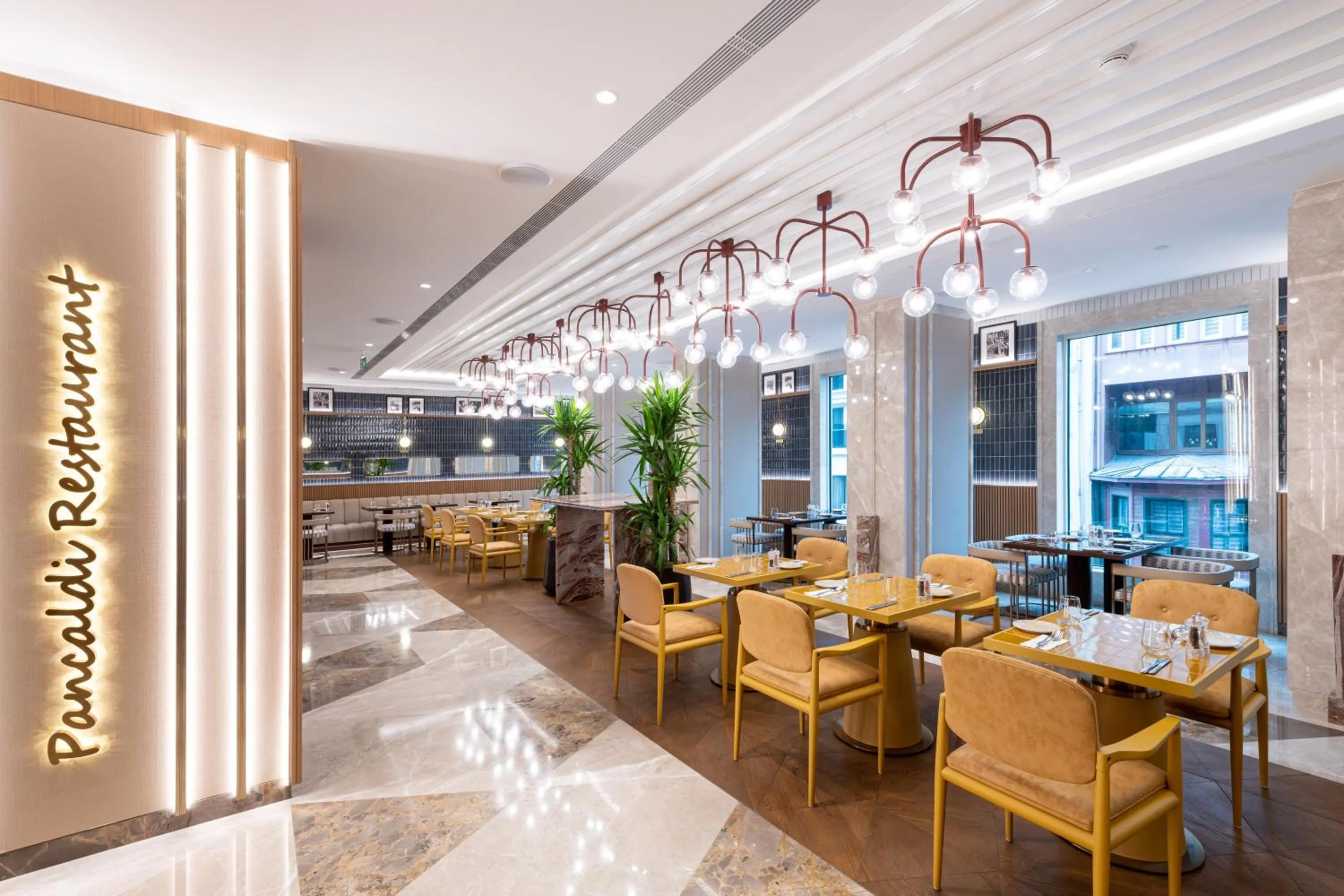 Restaurant/places to eat in Ramada Plaza By Wyndham Istanbul City Center