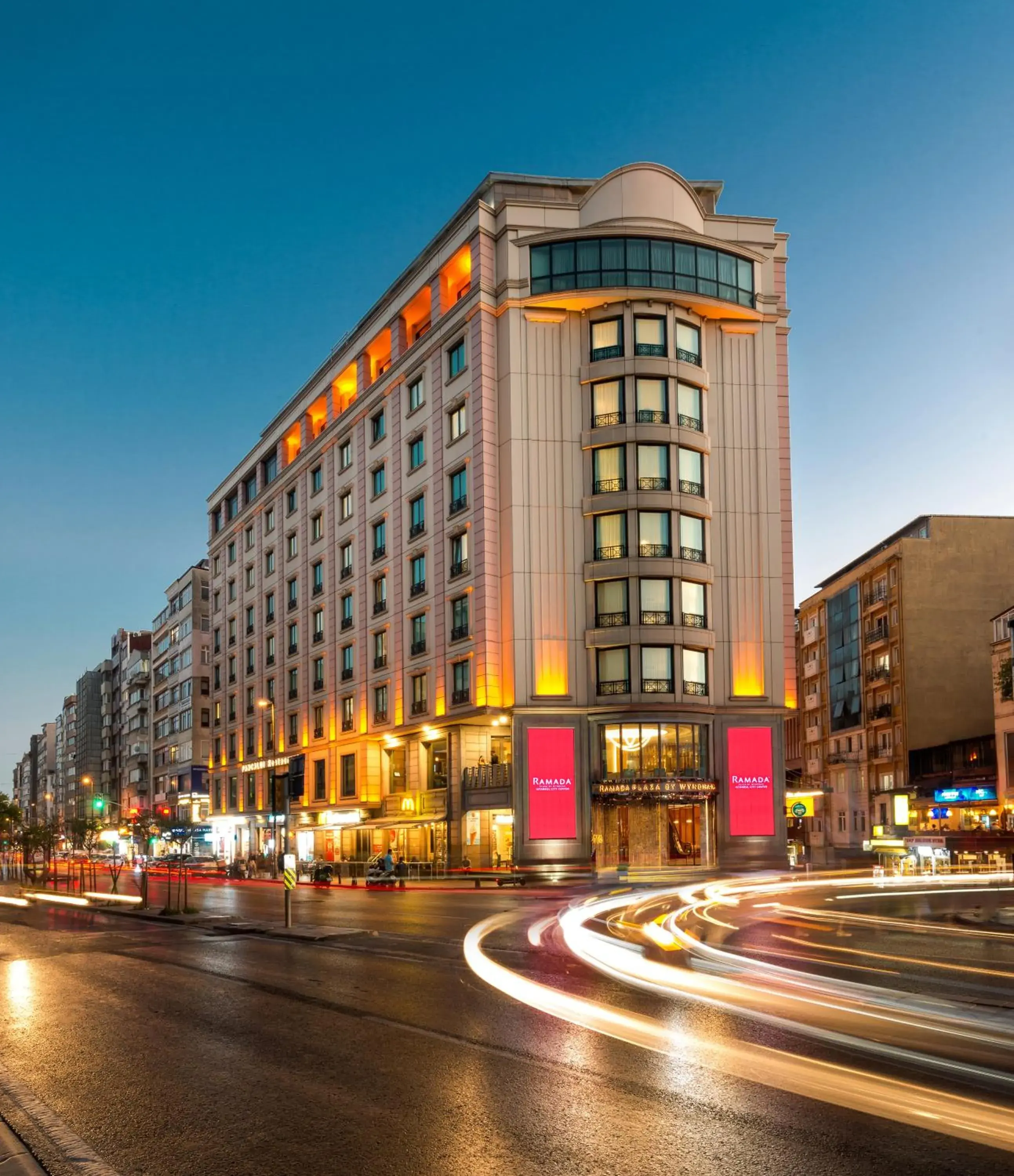 Property building in Ramada Plaza By Wyndham Istanbul City Center Property building in Ramada Plaza By Wyndham Istanbul City Center