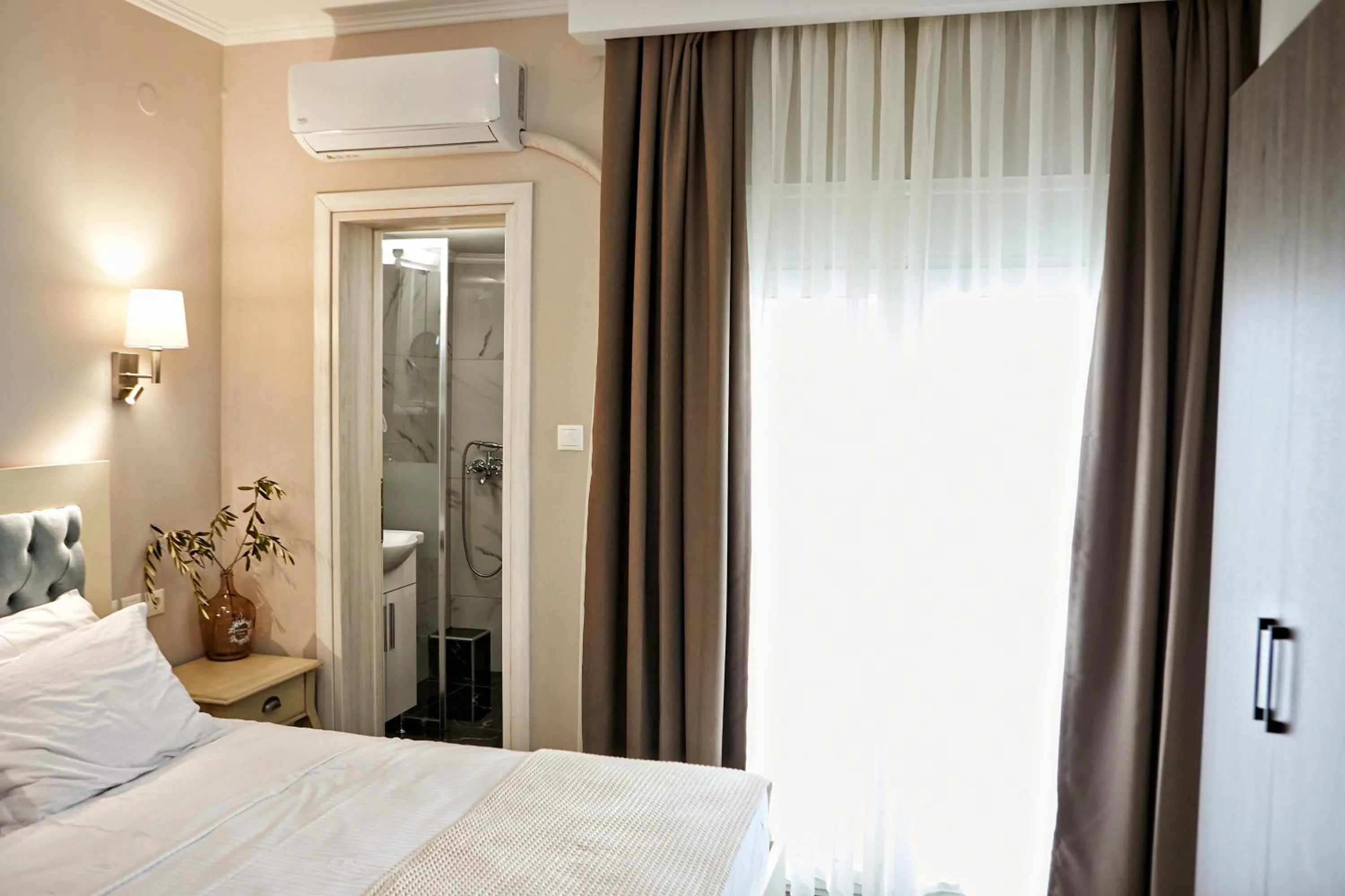 Bedroom, Bed in Romilia Guesthouse