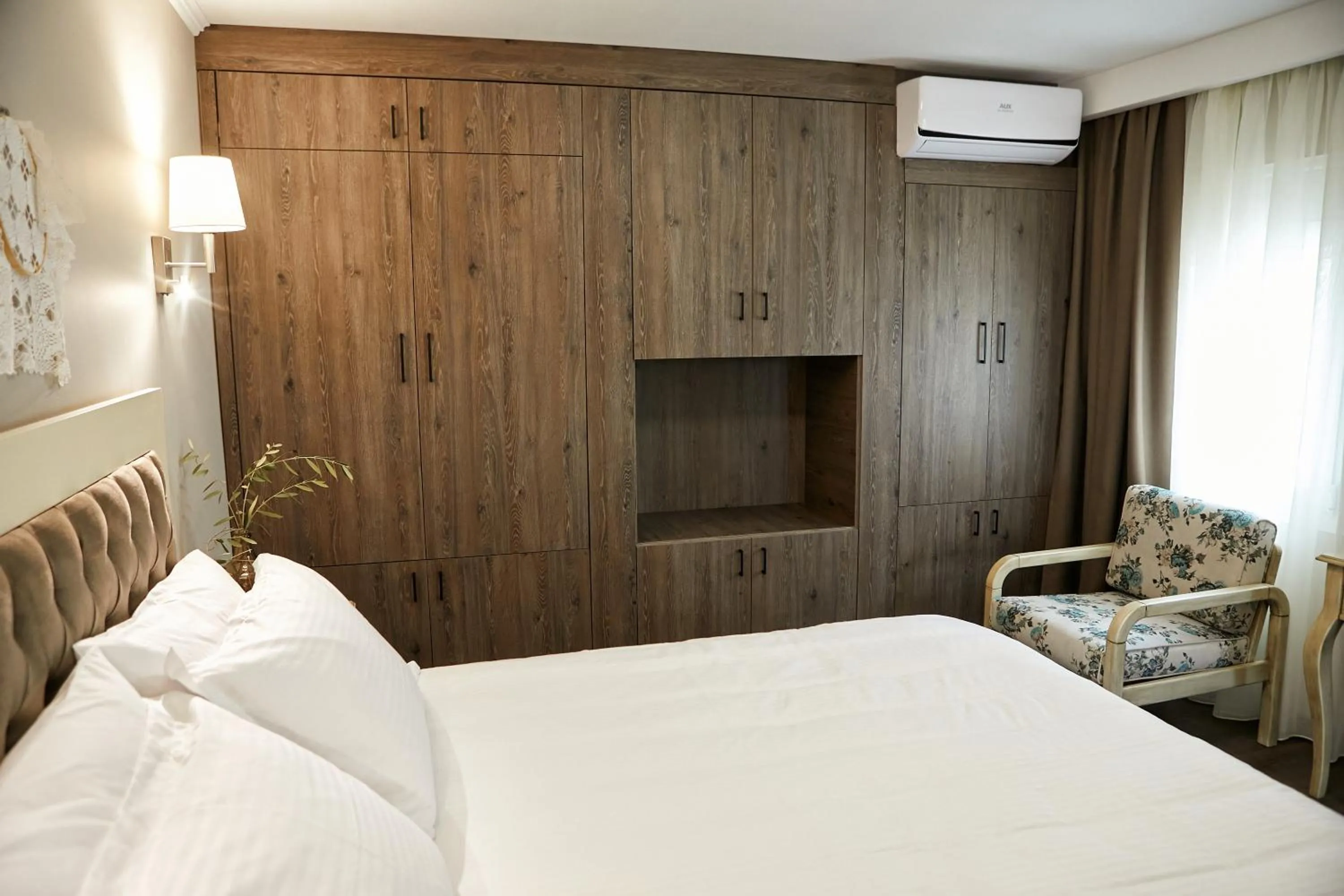 Bedroom, Bed in Romilia Guesthouse