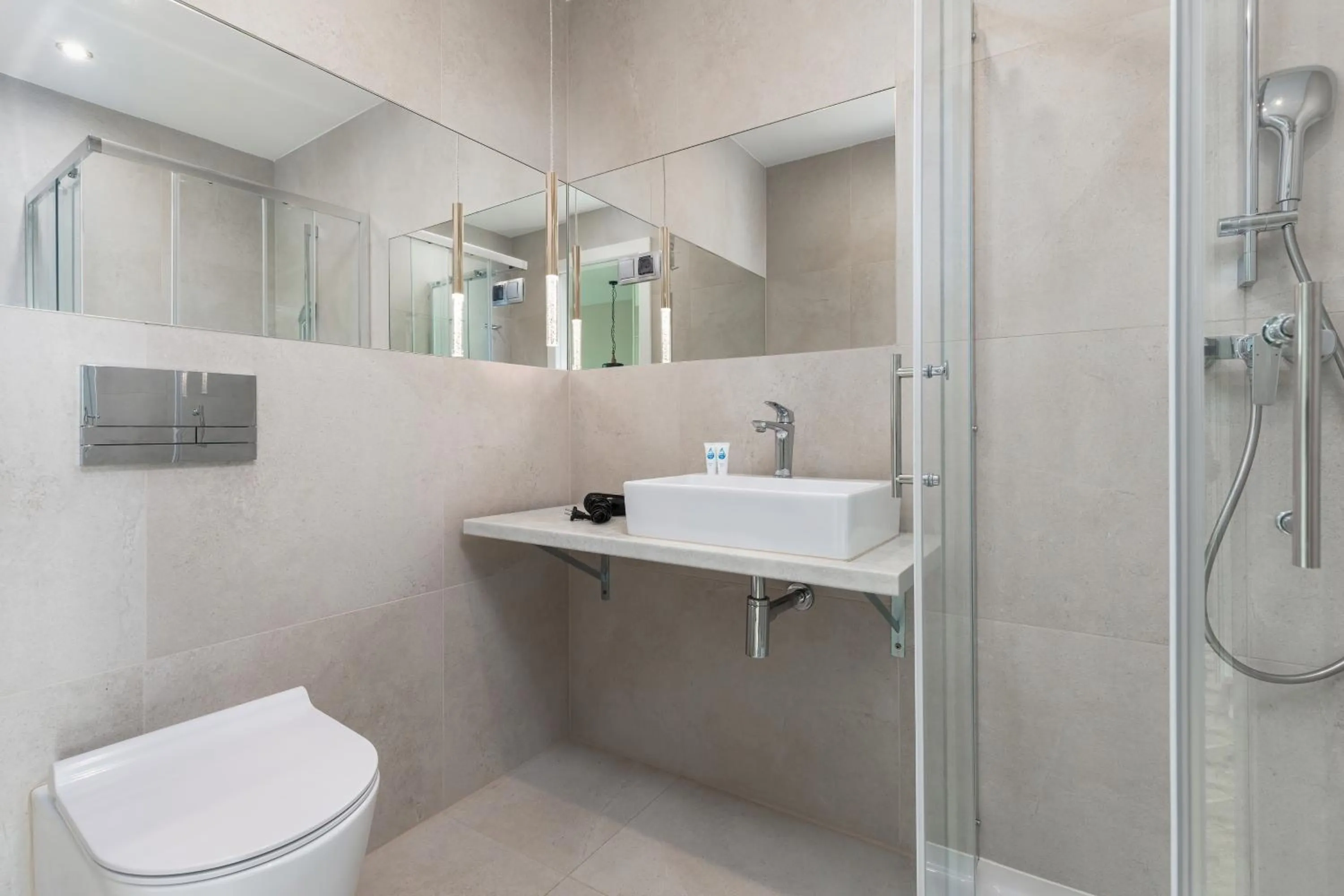 Bathroom in Aparthotel Etna